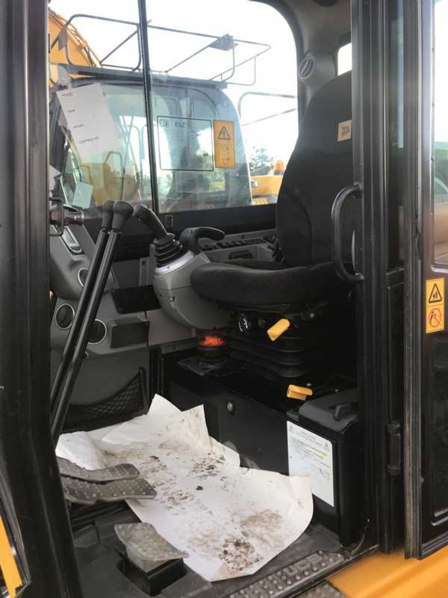 2015 JCB 85Z-1 midi excavator c/w rubber tracks, q/hitch, air con, bladeVIN- JCB085Z1C02249171 4754 - Bild 20 aus 24