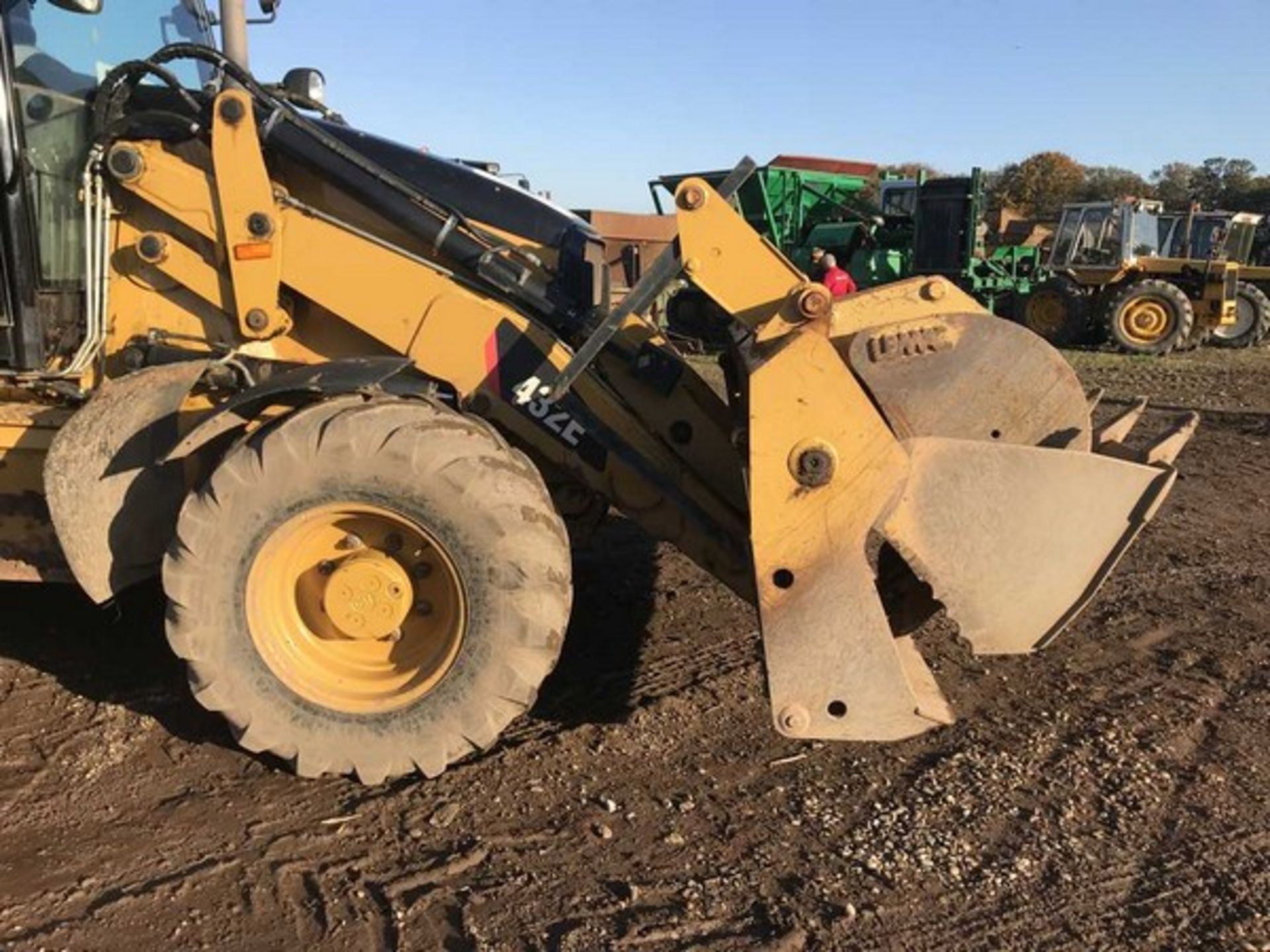 2009 CATERPILLER 432E backhoe loader. S/N CAT0432EHRXS00257. 3 buckets. 4639hrs (not verifed) - Image 14 of 27