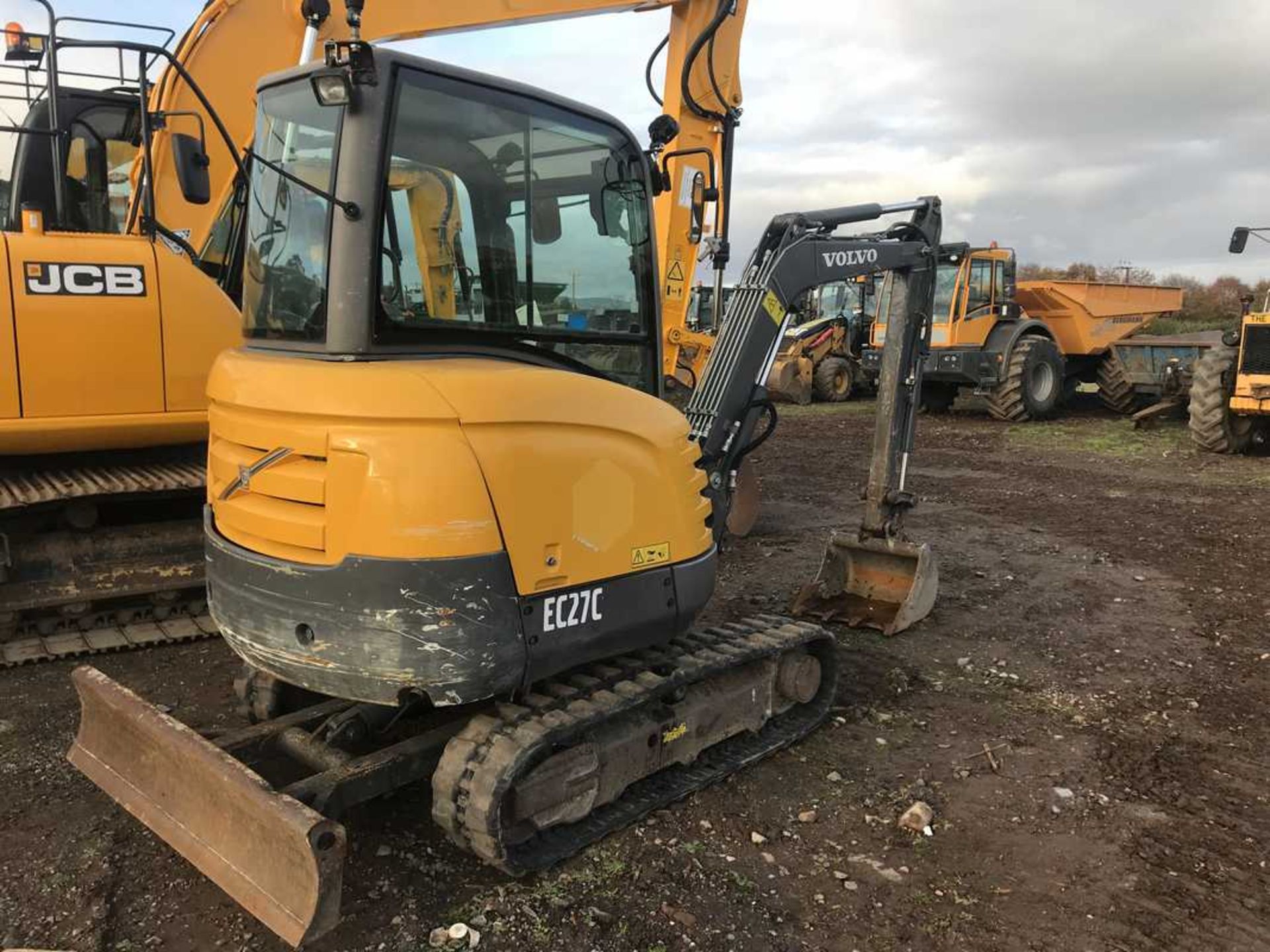 2011 VOLVO EC27c mini excavator c/w rubber tracks,q/hitch,1bucket, HPW S/N VCEOC27CV00003456 4310 hr - Image 17 of 24