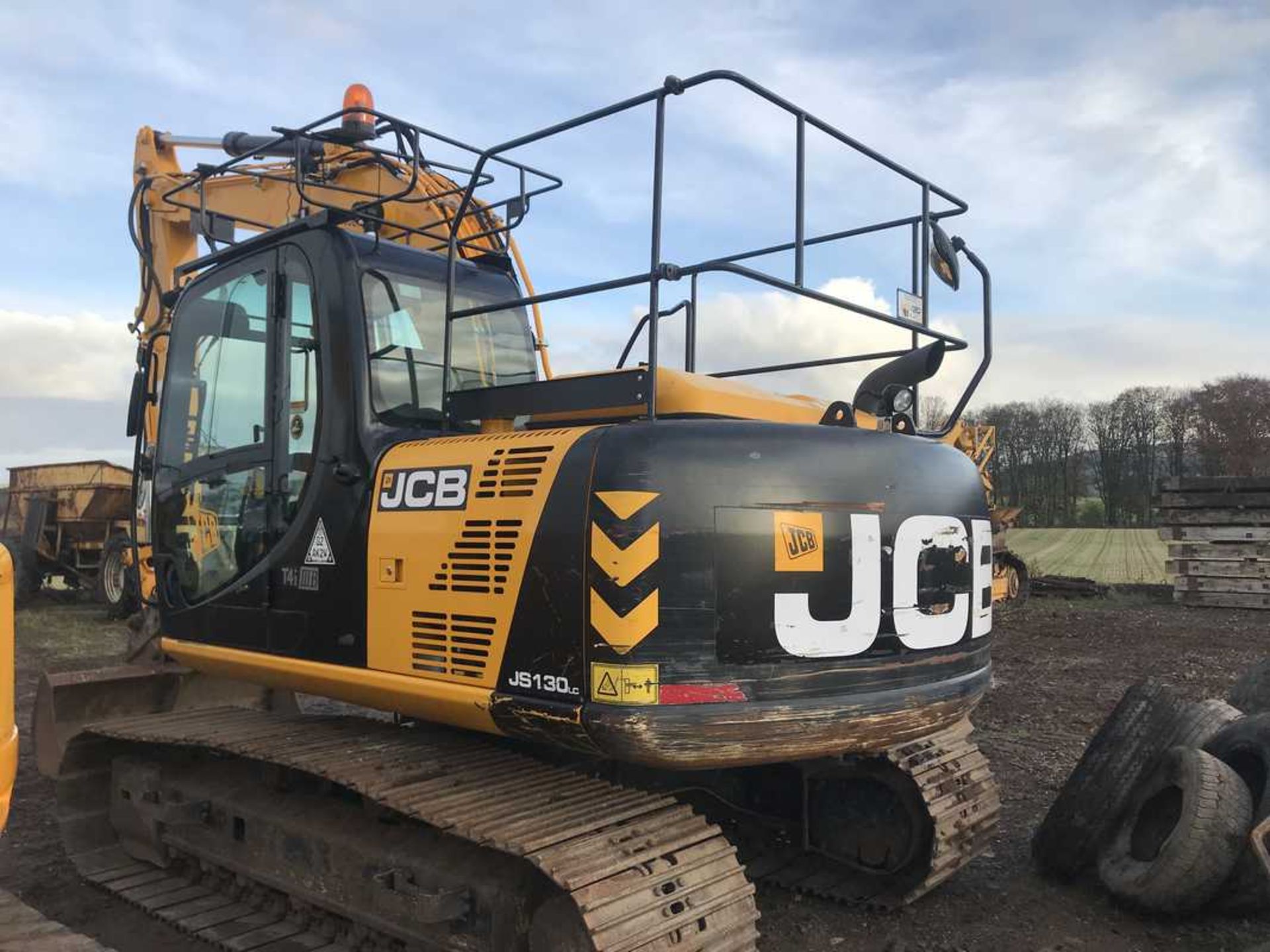 2014 JCB JS130LC c/w 700mm pads, hpw, q/hitch, vandal guards, air con, climate conrol VIN - JCBJS13E - Bild 17 aus 24