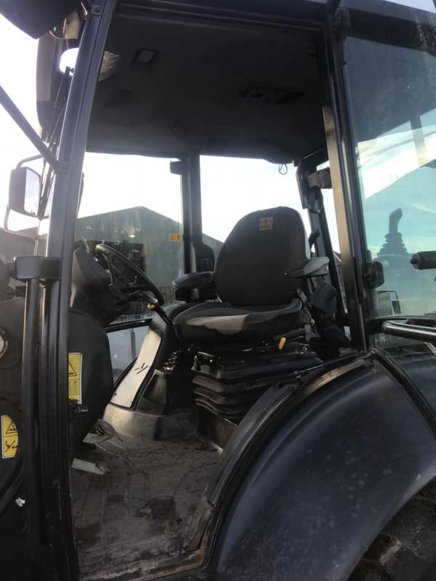2011 TEREX 880 backhoe digger loader, full set of 5 buckets, Quick hitch, 3737 hrs (not verified), R - Image 5 of 11