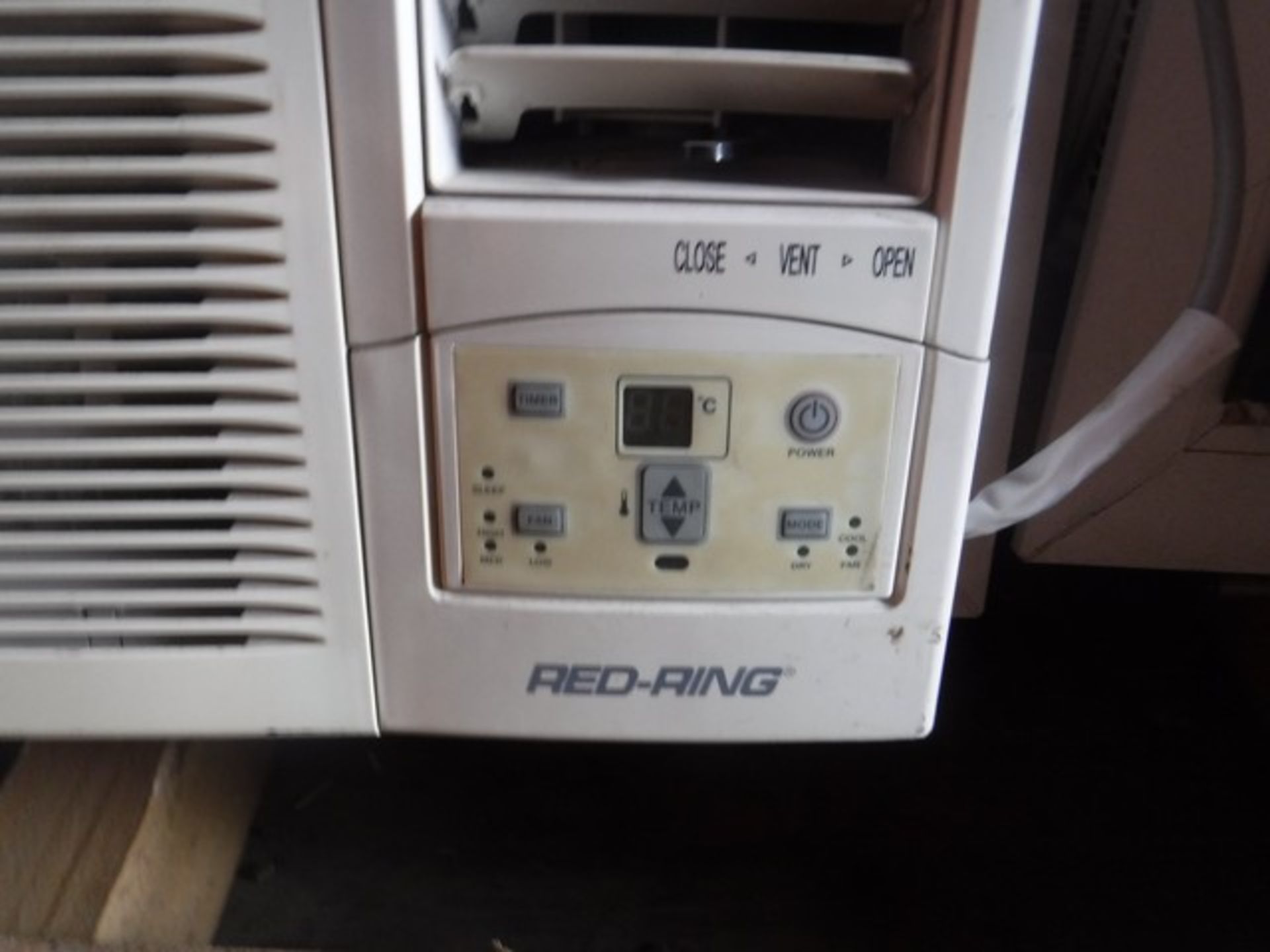 RED RING CR09 240 volt air con units for modular cabins or offices x 6 - Image 2 of 3