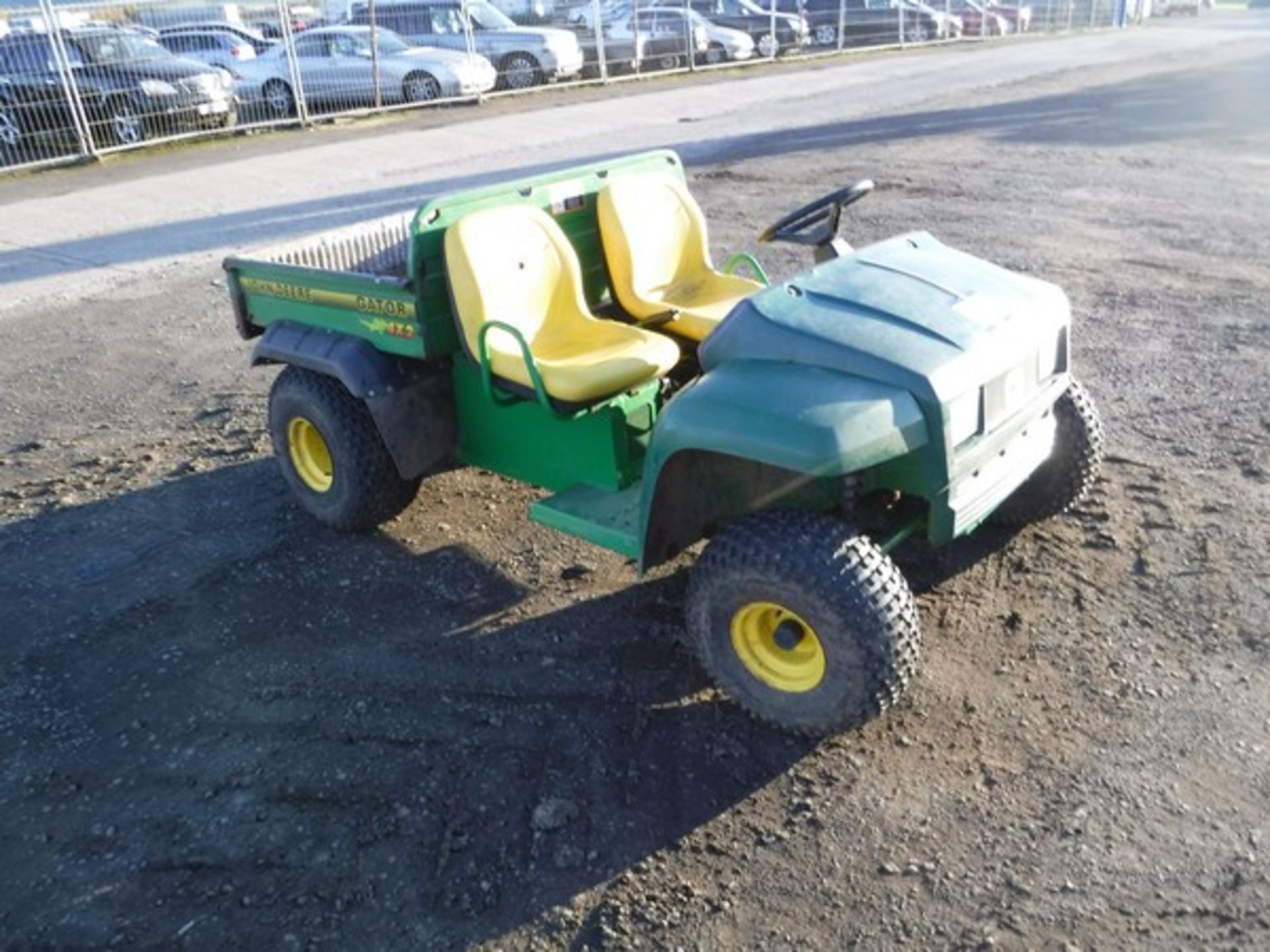 JOHN DEERE petrol gator - Image 4 of 10