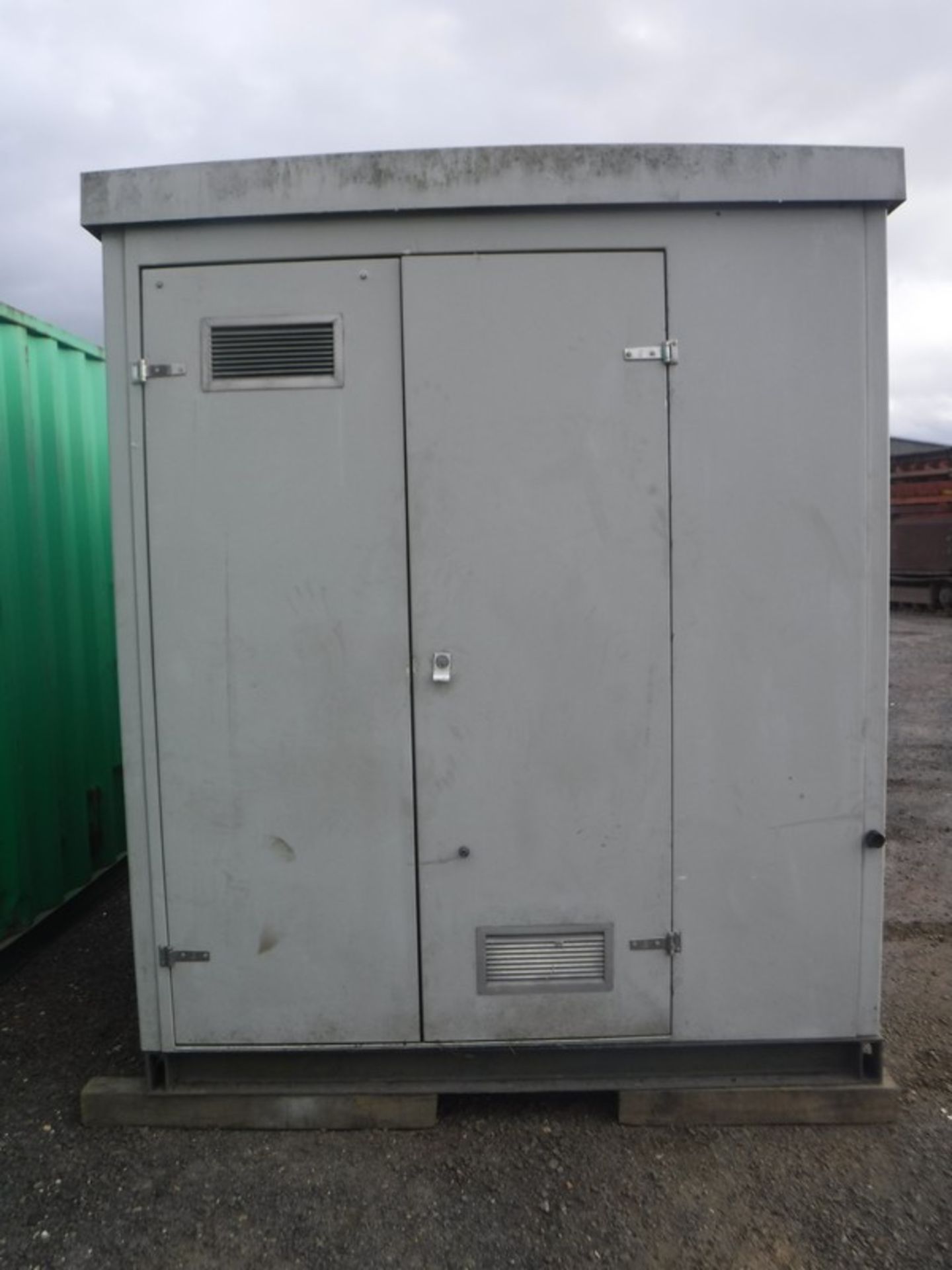 2m x 2m Kiosk (10 years approx) - Bild 2 aus 7