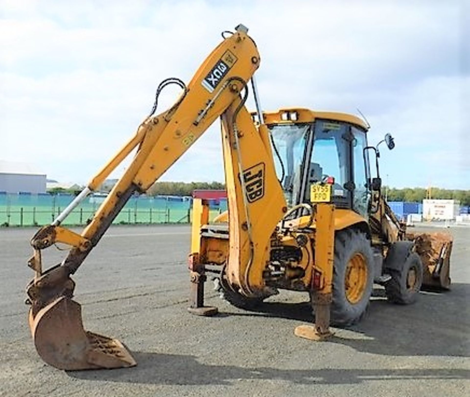 2006 JCB 3CX backhoe loader c/w 1 rear bucket & 1 front bucket.. Reg - SV55 FPD. S/N 0967334. 6142hr - Image 13 of 17