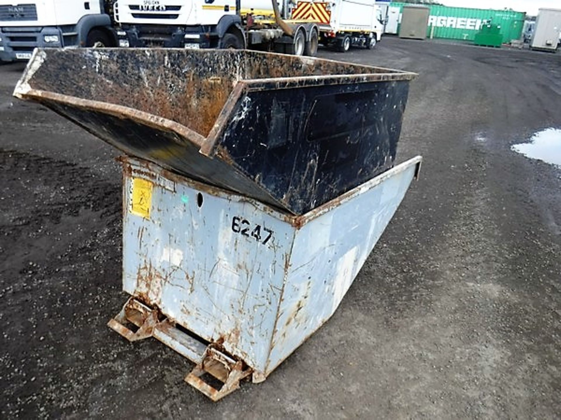 2016 CONQUIP 1200ltr tipping skips x 2 S/N CQ52900 & CQ52909. Asset nos 6247 & 6255