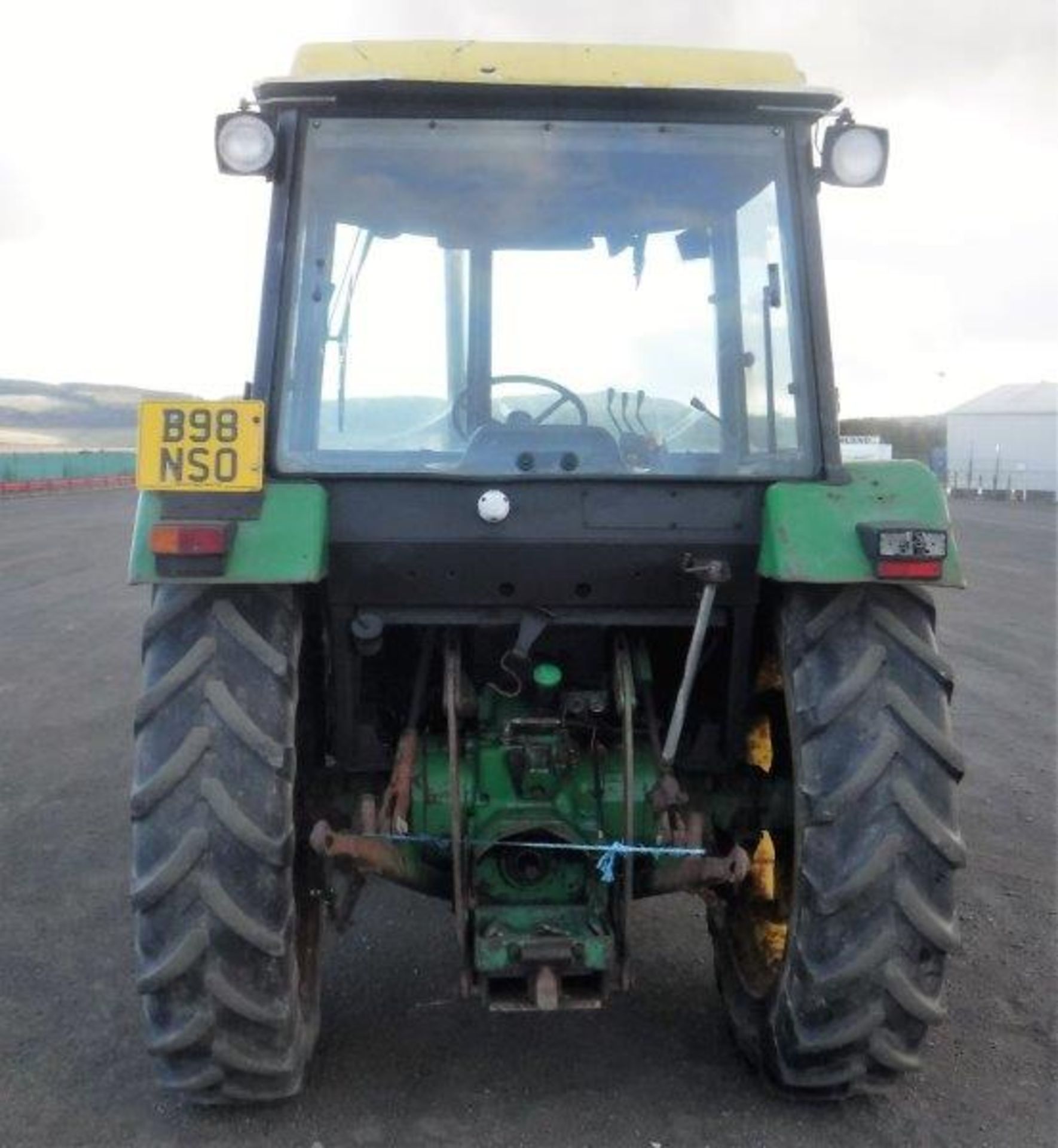 1985 JOHN DEERE 2040S XE SERIES QUICKE 2300 loader 4 wd Reg No B98 NSO S/N 544990 9418hrs (not verif - Image 13 of 16