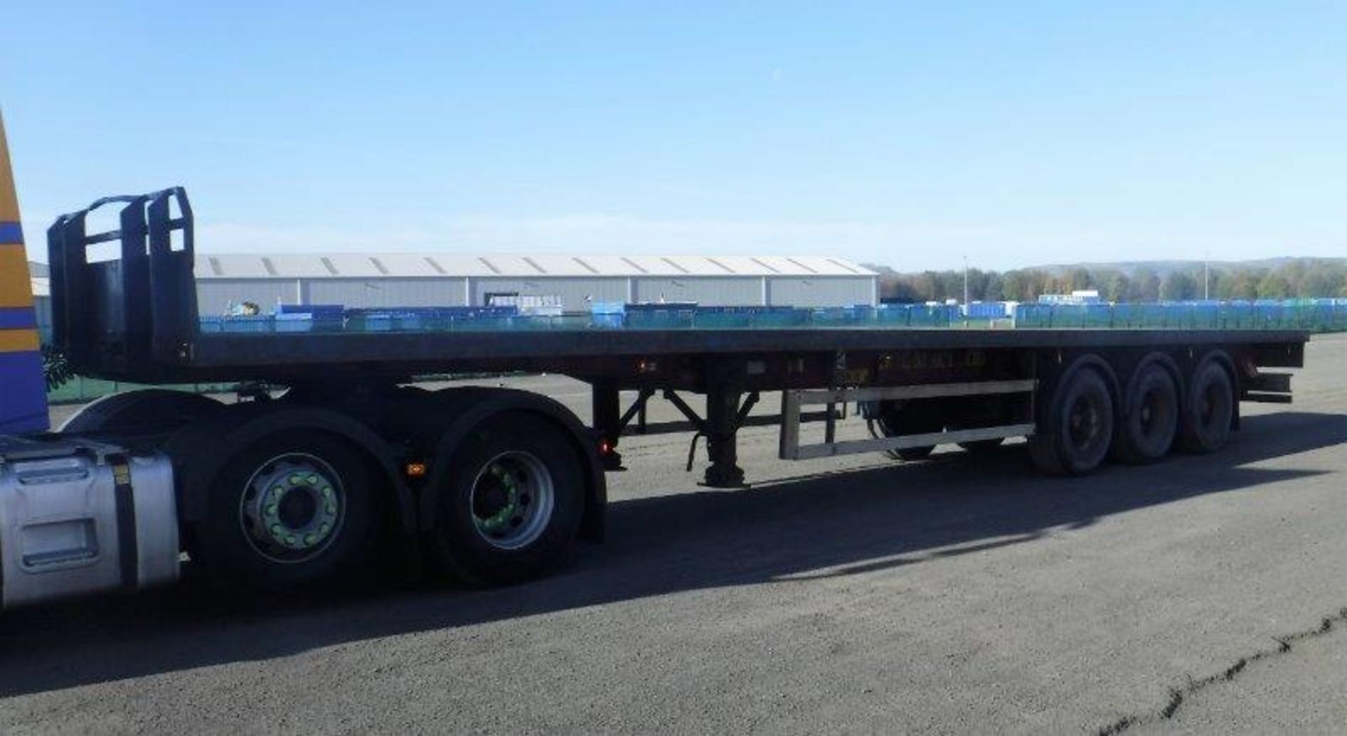 2005 MONTRACON triaxle flat bed trailer MOT April 2019