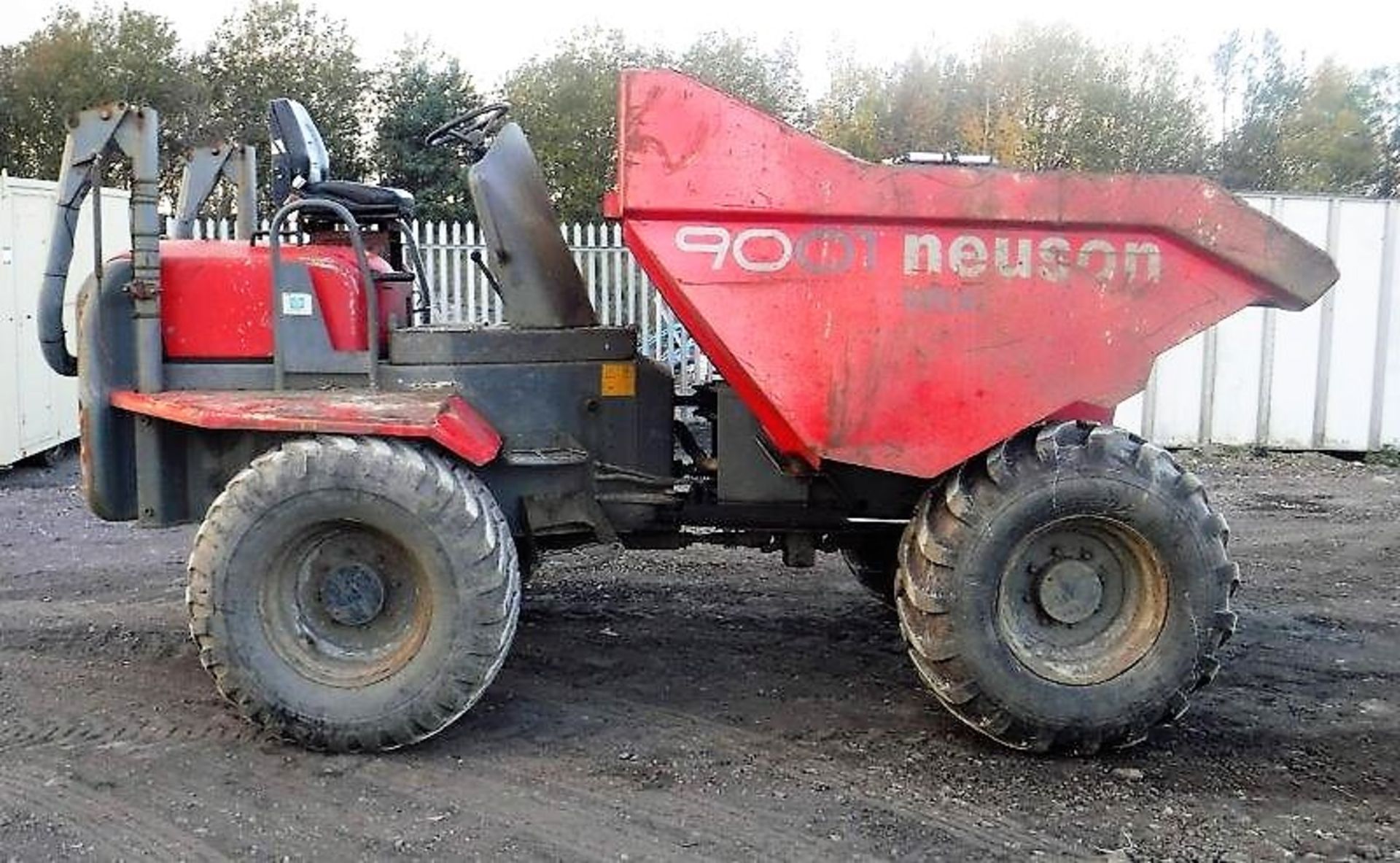 2006 NEUSON 9ton dumper. S/NAB91095F. Wiring needs looked at *NON RUNNER* - Image 7 of 12