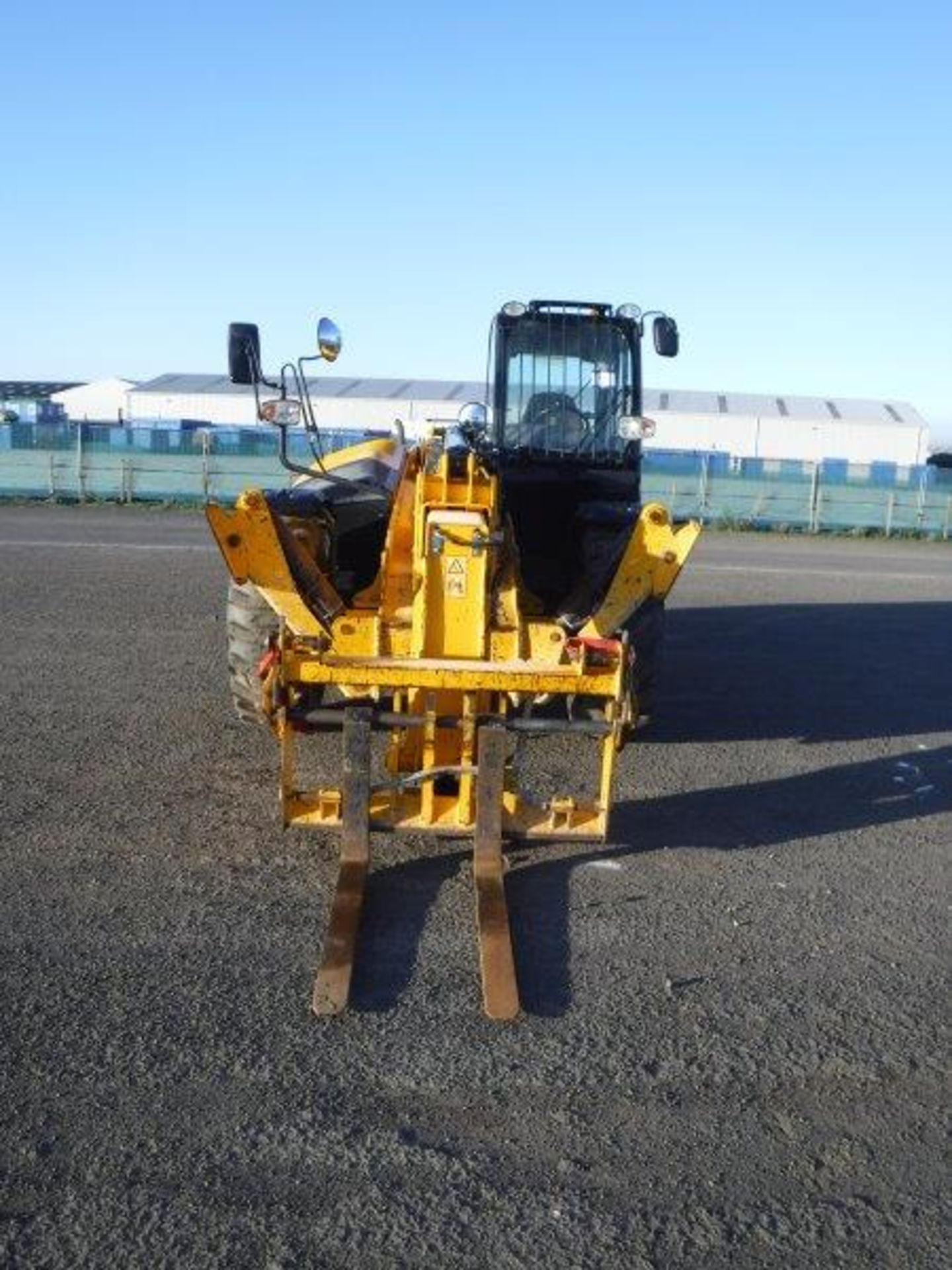 2014 JCB 535-140 c/w fork S/N JCB5APWGC02336955 - Image 8 of 15