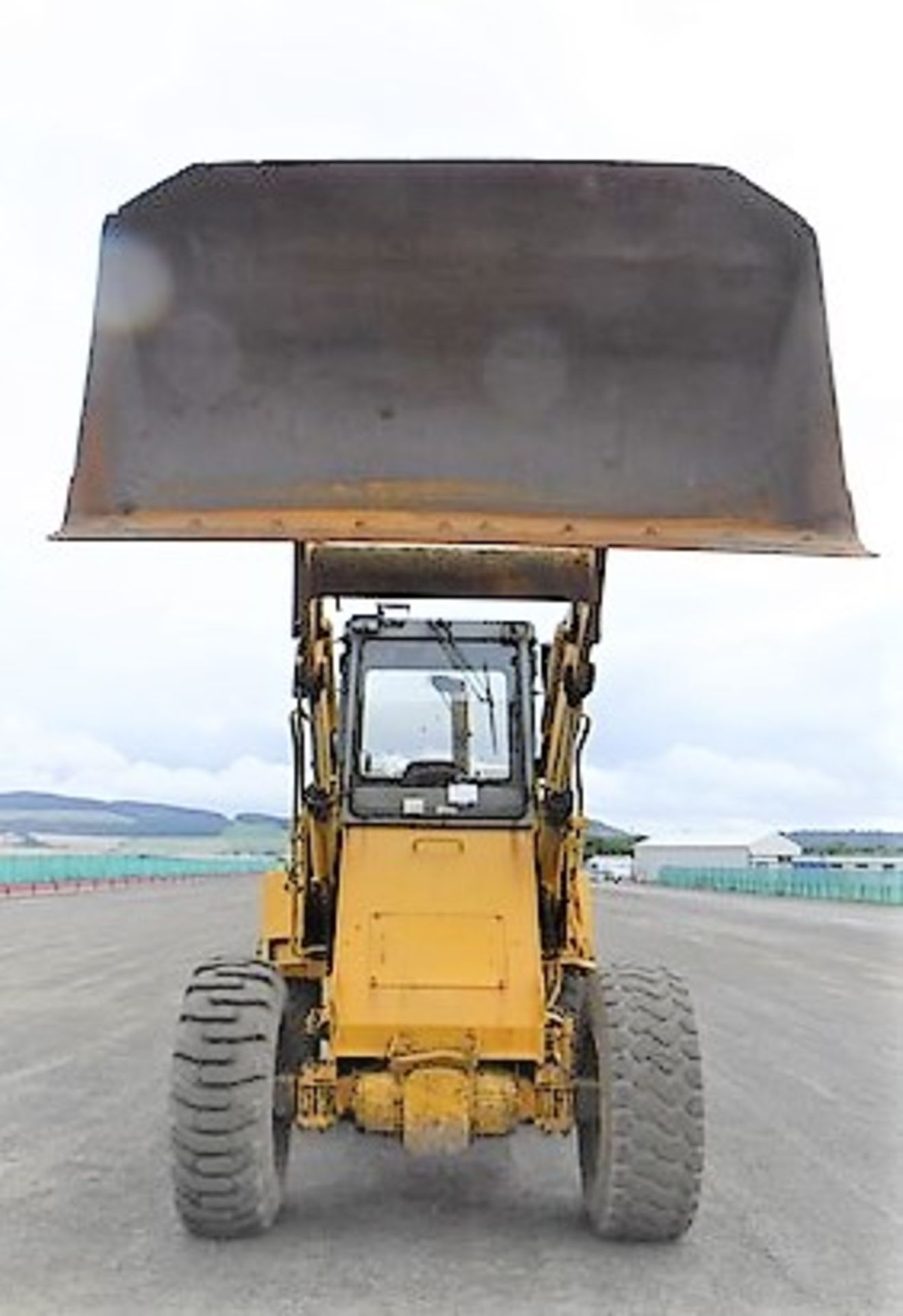 JCB loading shovel 425. S/N YA520210564328. 18916hrs (not verified), 1 bucket. - Bild 9 aus 15