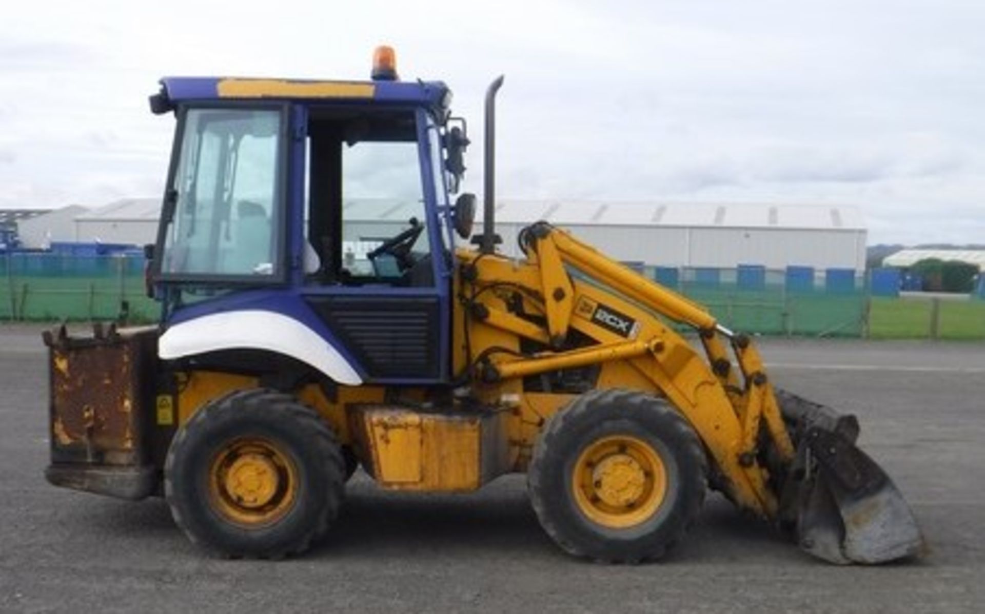 2006 JCB 2CX Airmaster. Reg - SP56 EPX. S/N 976367. 1 bucket. Hour clock inop. - Image 10 of 15