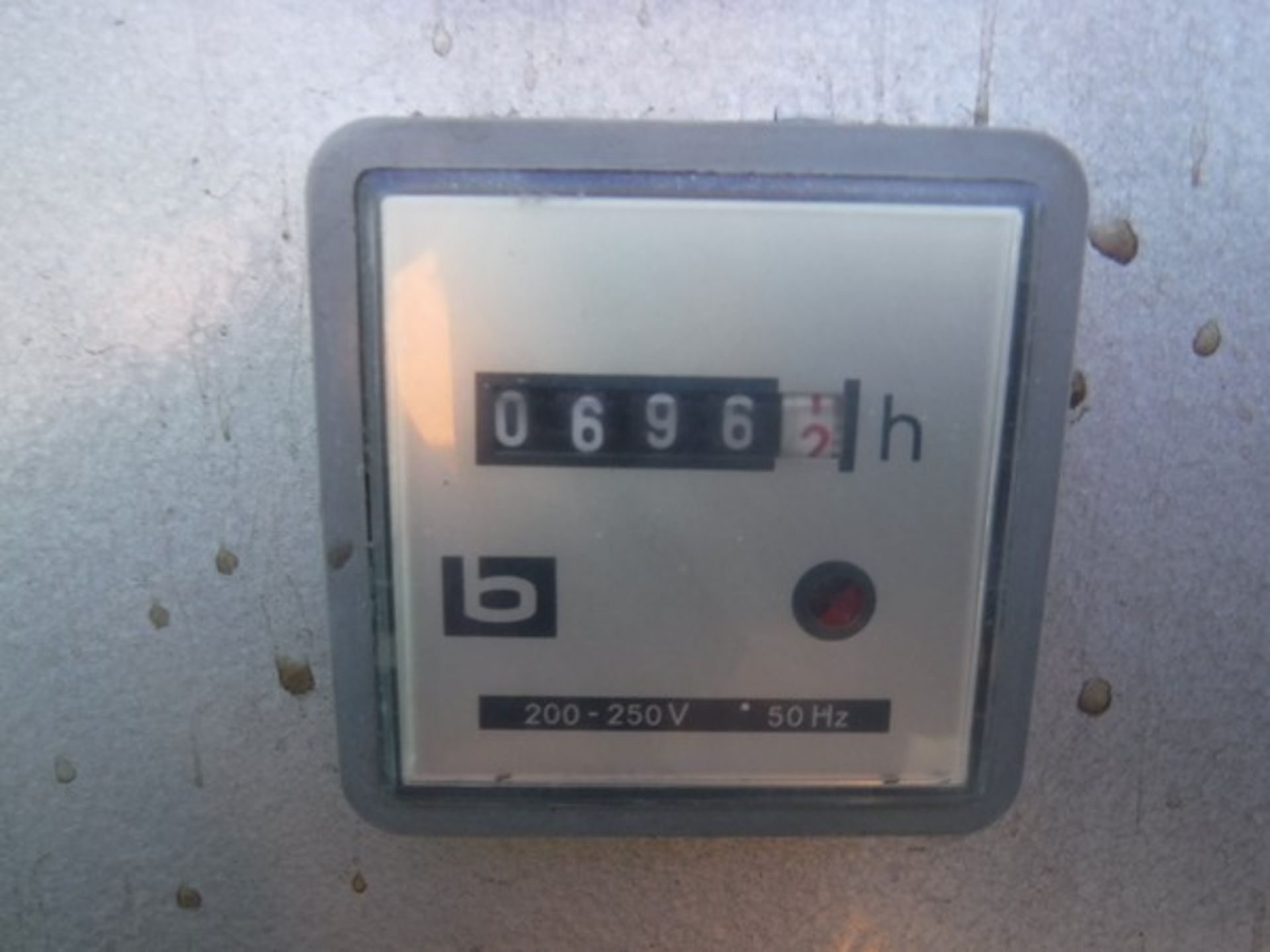 PUMA generator s/n 10112/1,rating 35kva,amps 49, 415/240v,HZ 50, Phase 3 rpm 1500. Bedford A043A100 - Bild 6 aus 6