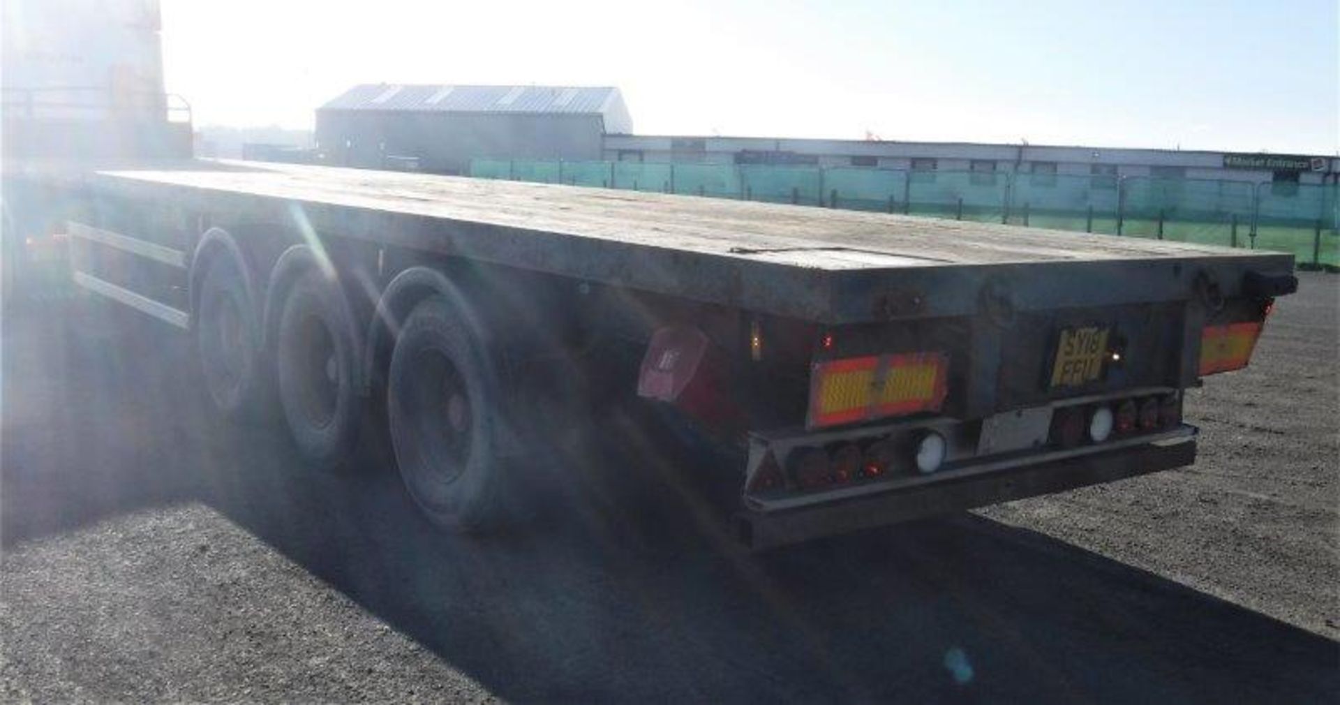 2005 MONTRACON triaxle flat bed trailer MOT April 2019 - Image 6 of 12