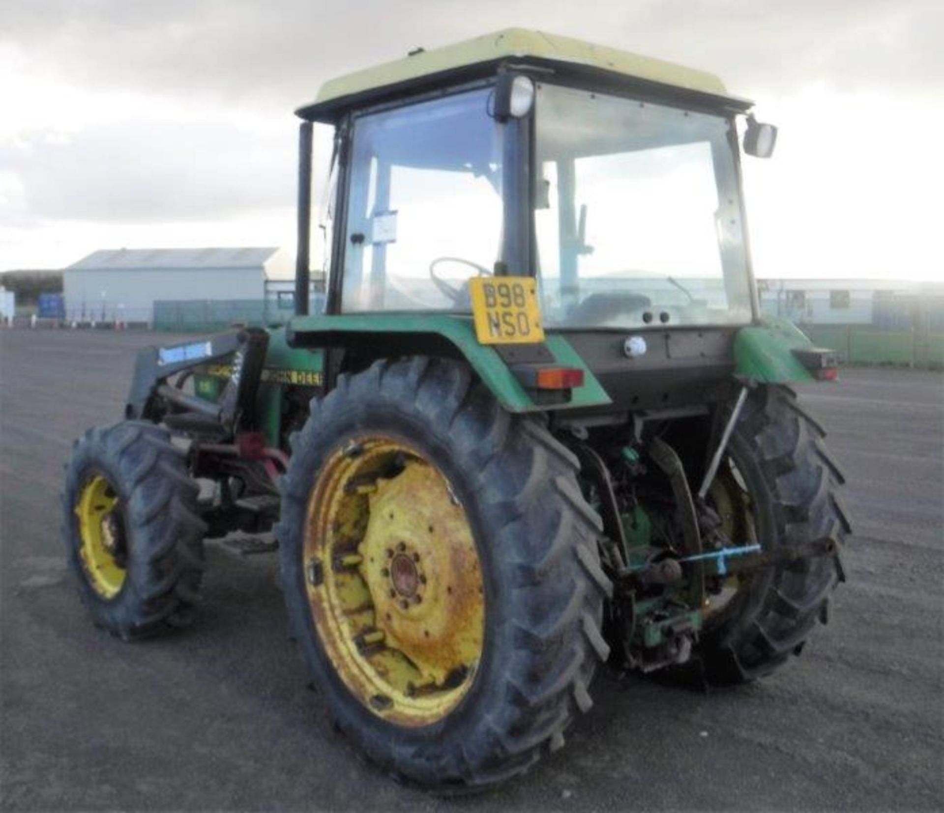 1985 JOHN DEERE 2040S XE SERIES QUICKE 2300 loader 4 wd Reg No B98 NSO S/N 544990 9418hrs (not verif - Image 14 of 16