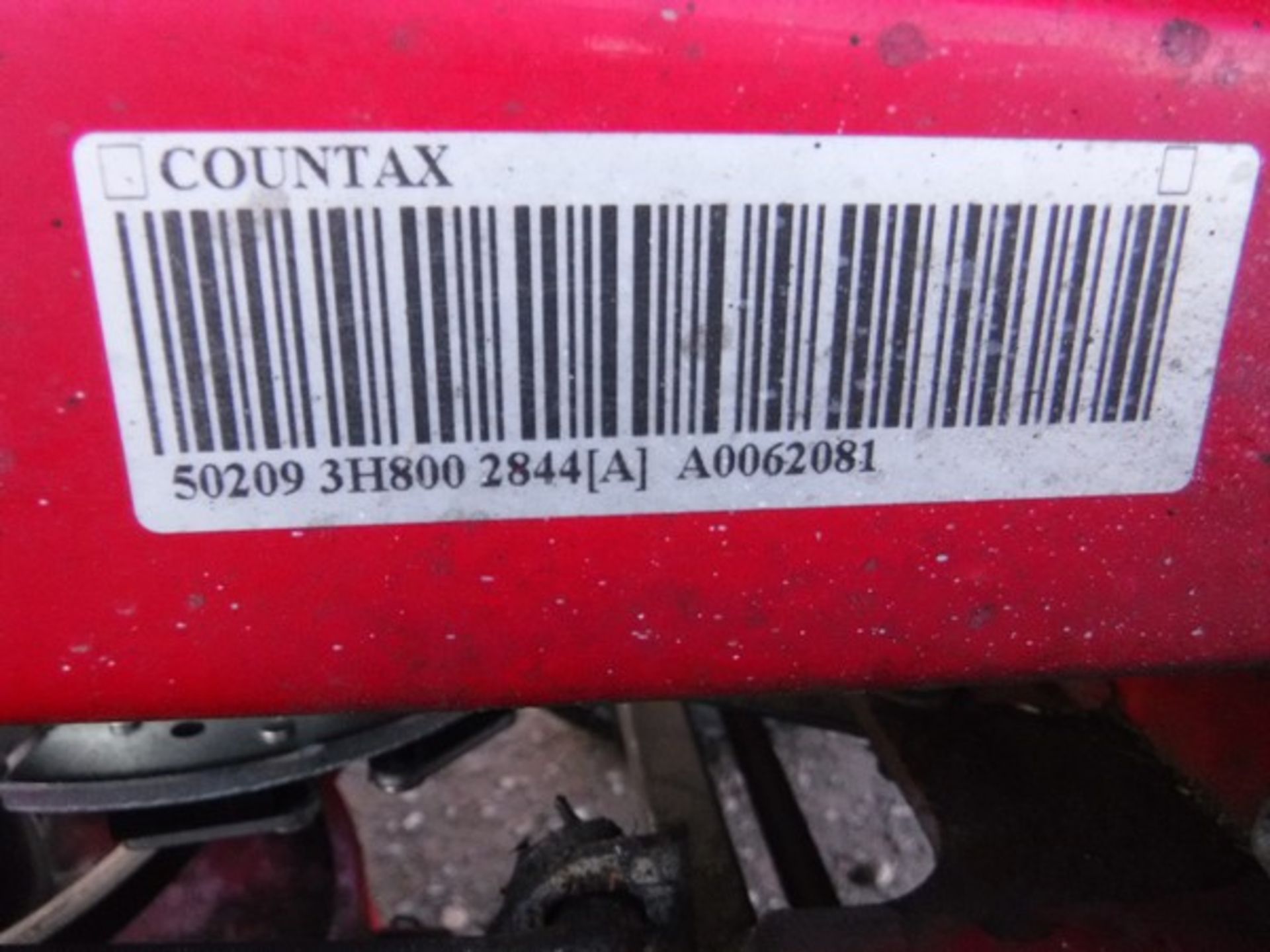 COUNTAX C300H tractor, deck & rear collector S/N A0062081 - Image 3 of 11