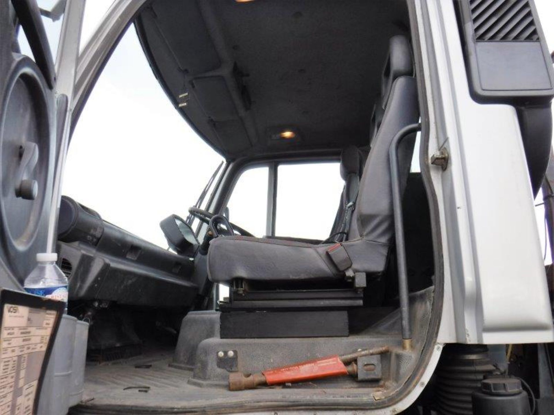 2002 MERCEDES UNIMOG c/w Palfinger PK9501 rear mounted crane. Reg No AK02 JGV. S/N WDB405ZZOZW198069 - Bild 5 aus 23