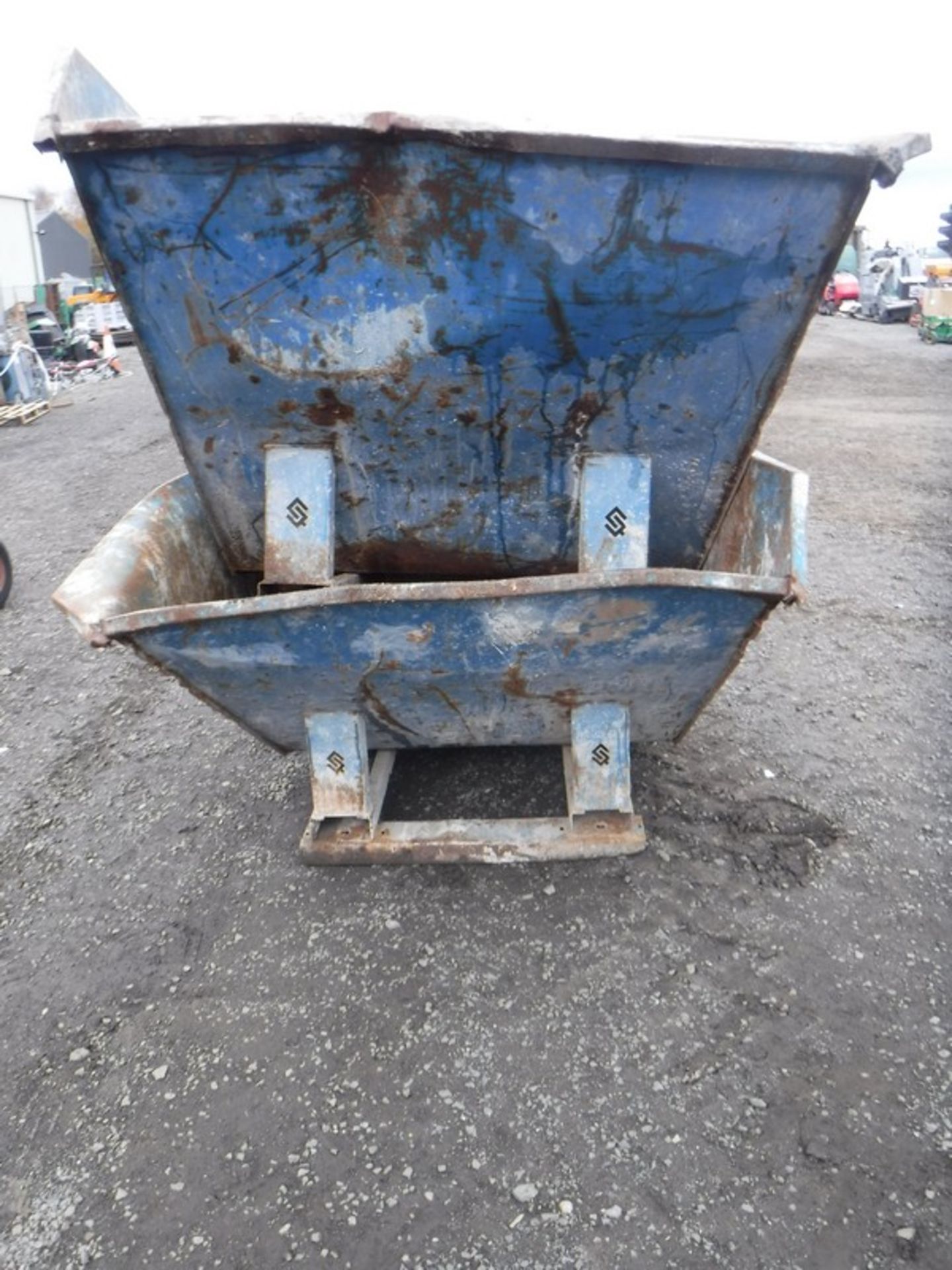 2015 CONQUIP 1200ltr tipping skips x 2 S/N CQ45589 & CQ47577 - Image 4 of 6