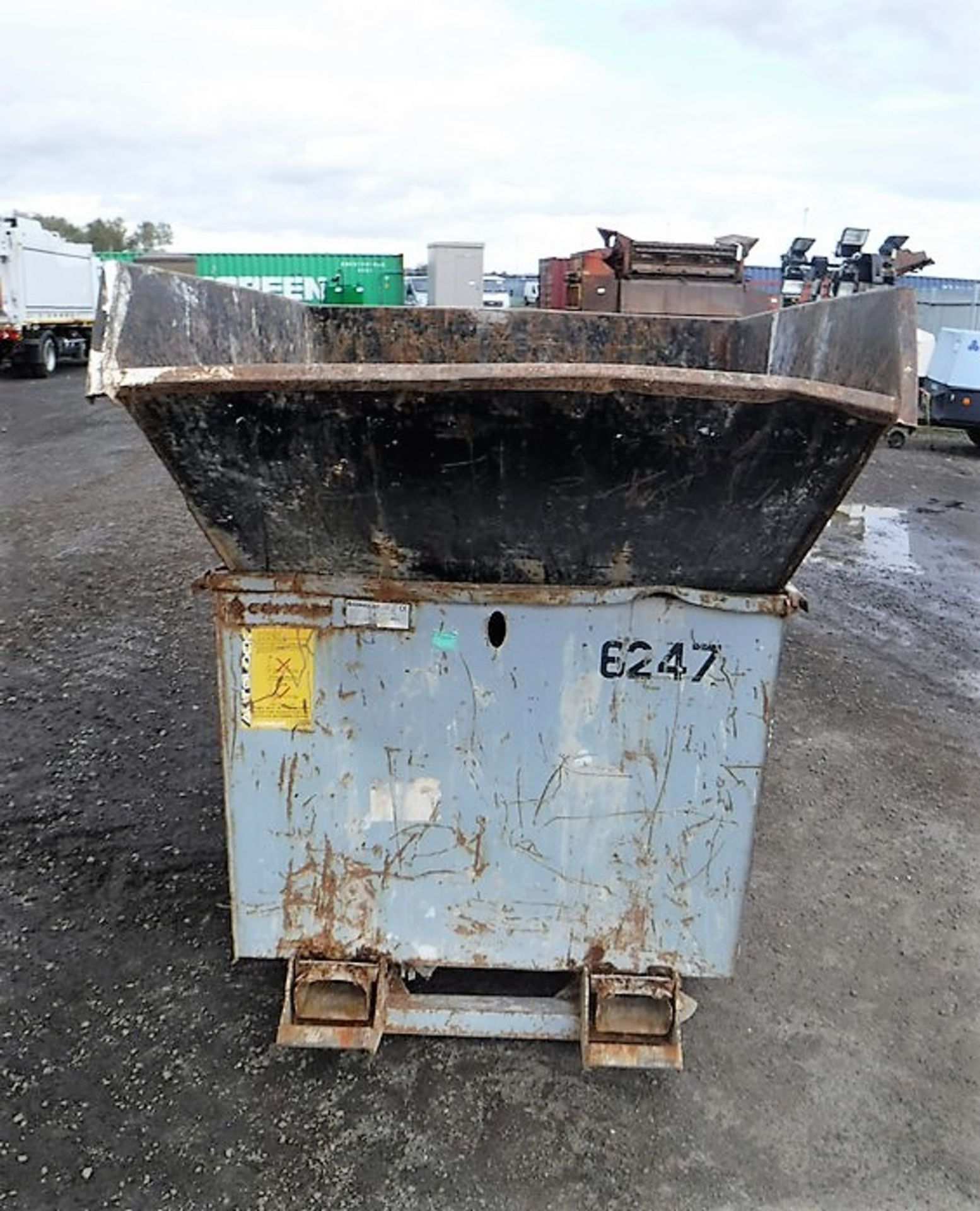 2016 CONQUIP 1200ltr tipping skips x 2 S/N CQ52900 & CQ52909. Asset nos 6247 & 6255 - Image 2 of 6