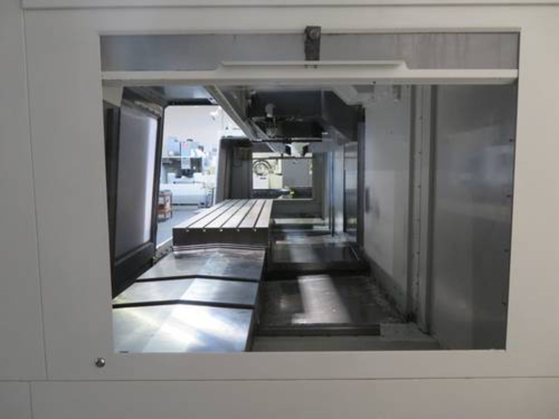 Haas VF10/50, 3-Axis V.M.C Haas Control, 120" x 32" x 30", 50 Taper, 7500 RPM Spindle, 30hp Spindle, - Image 4 of 5