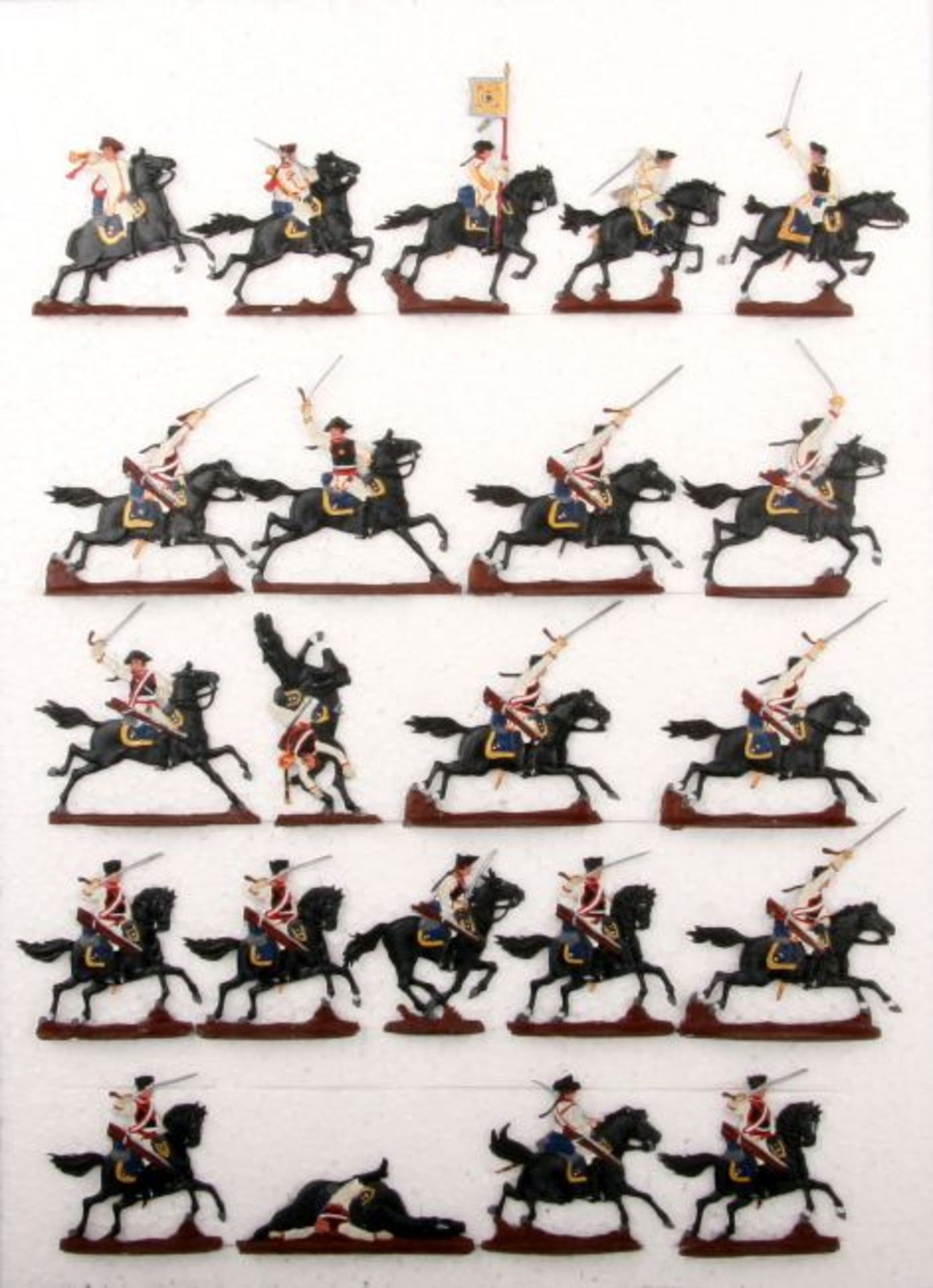 Preußen um 1760, Kürassier-Regiment Nr.10 im Angriff, meist Kieler Zinnfiguren, gute,