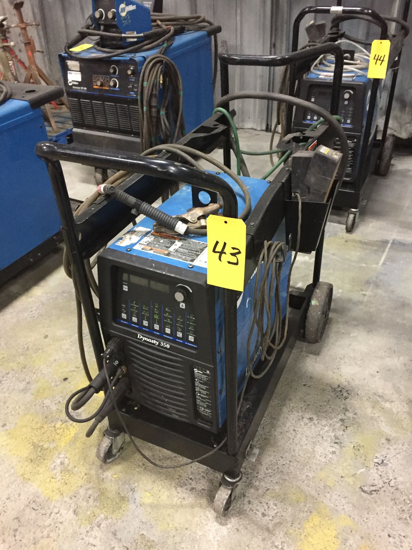 2014 MILLER MODEL DYNASTY 350 WELDER; S/N MD410746L C/W FOOT CONTROL (LOCATED IN ST. JOHN'S)