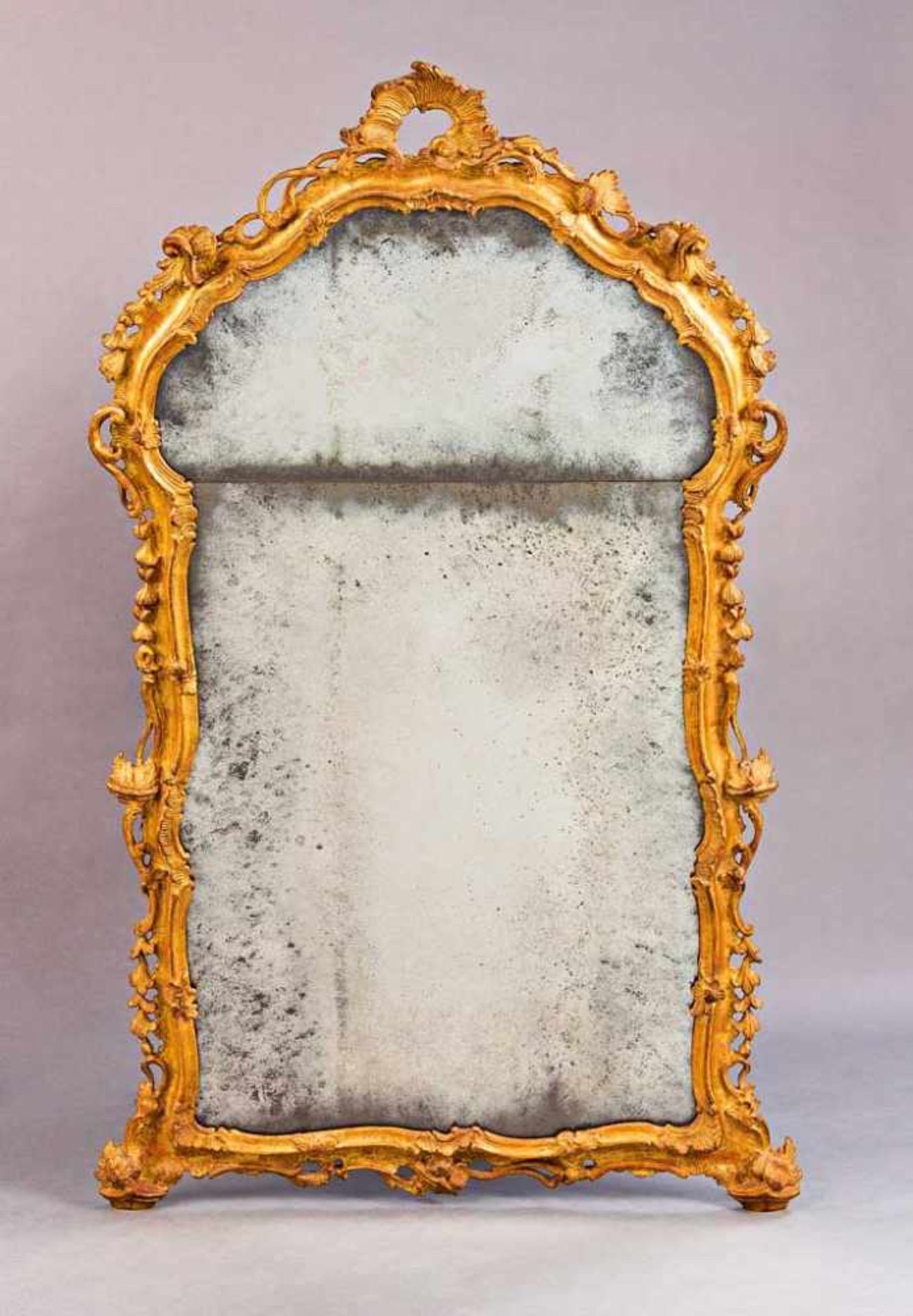 Rokokospiegel. Rocaillen und Blattwerk. Polimentvergoldung. Venetien, 19./20. Jh. 140 x 80 cm