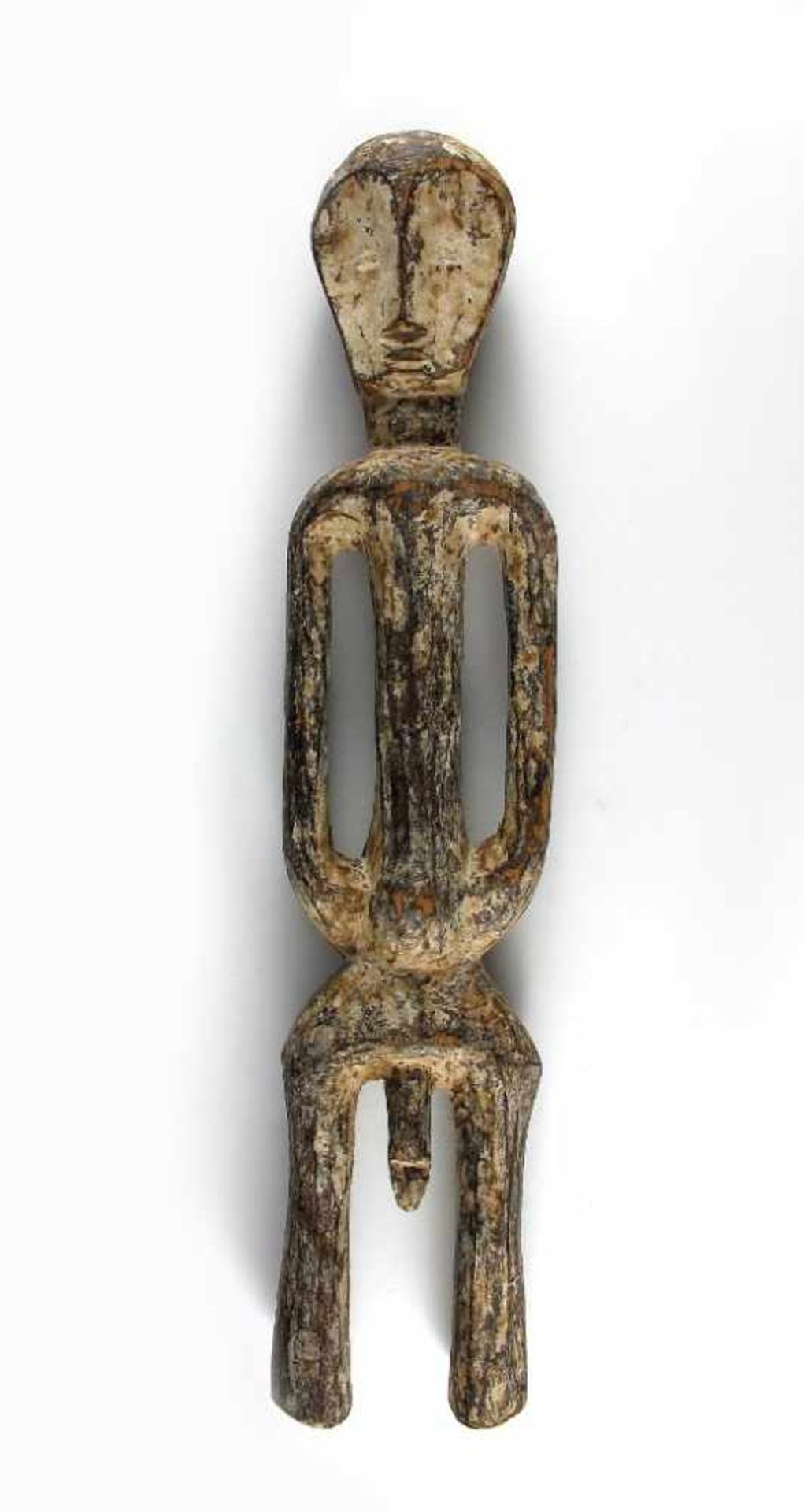 Männliche Figur der Hemba. Kalkweiße Bemalung. Zaire. H 71,5 cm