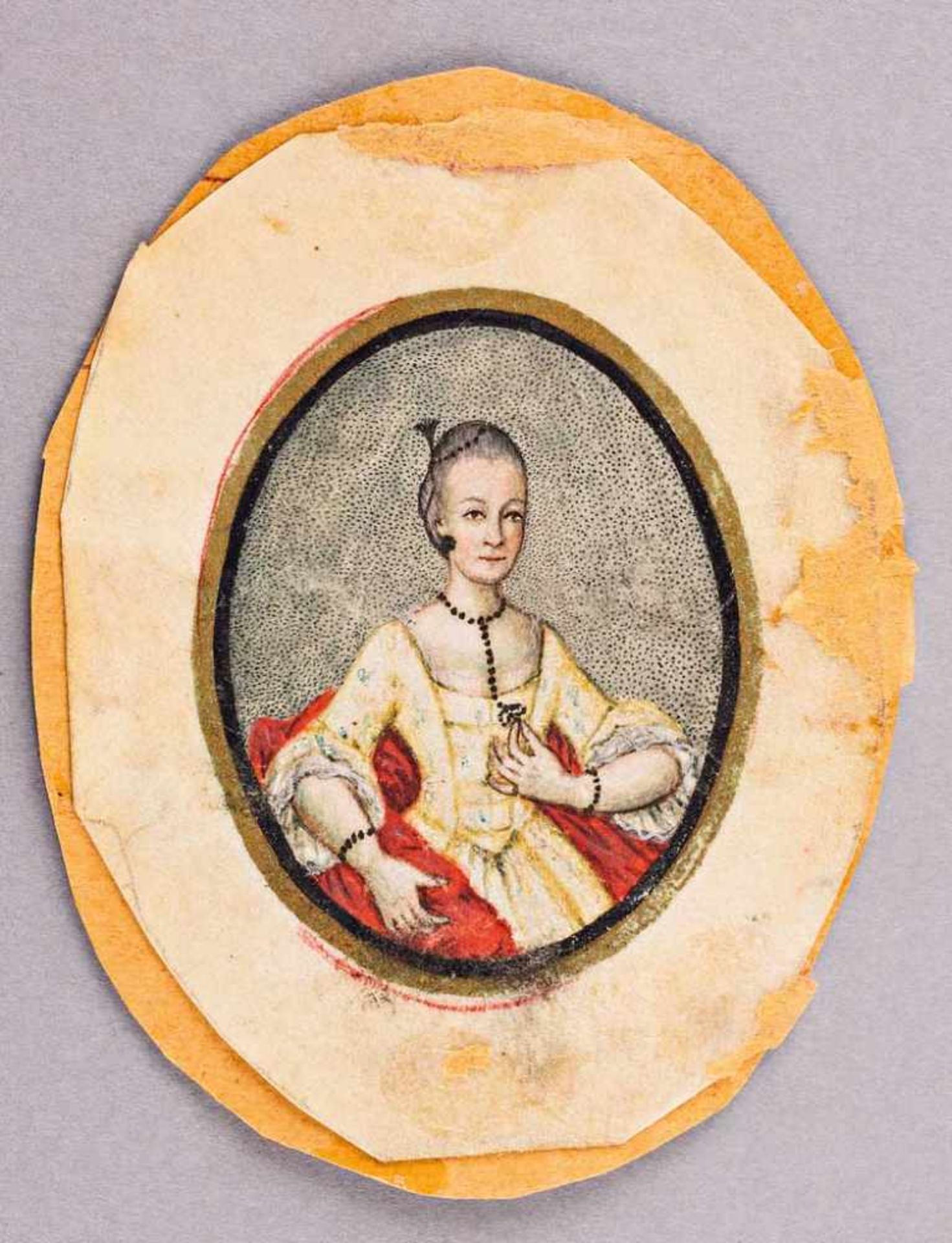 Portrait einer adeligen Dame. Auf Pergament. 18. Jh. Oval, 6 x 5 cm. R