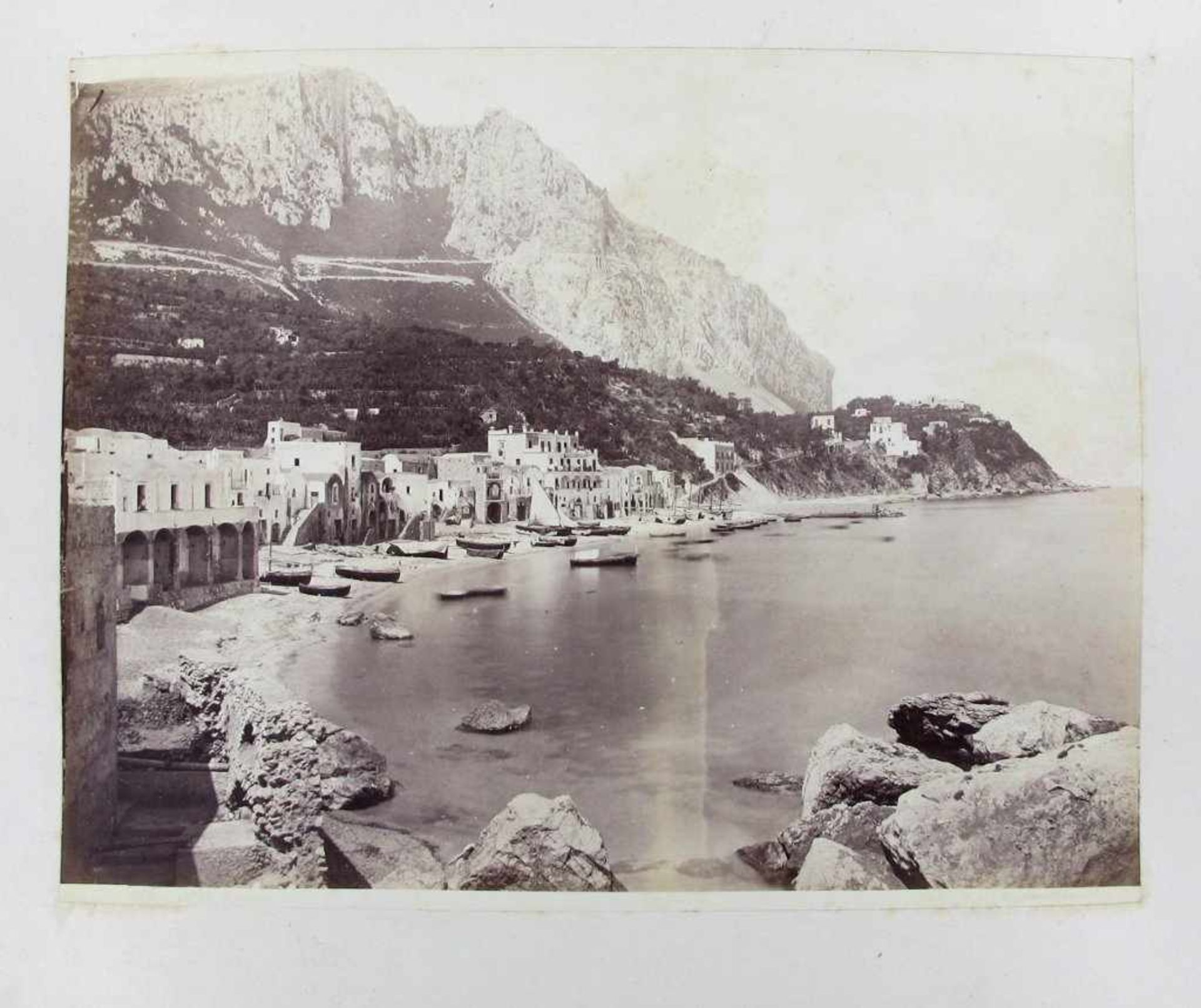 Italienische und Schweizer Ansichten: Bellagio, Campagna di Roma, Capri, Florenz, Genua, Lago - Image 14 of 35