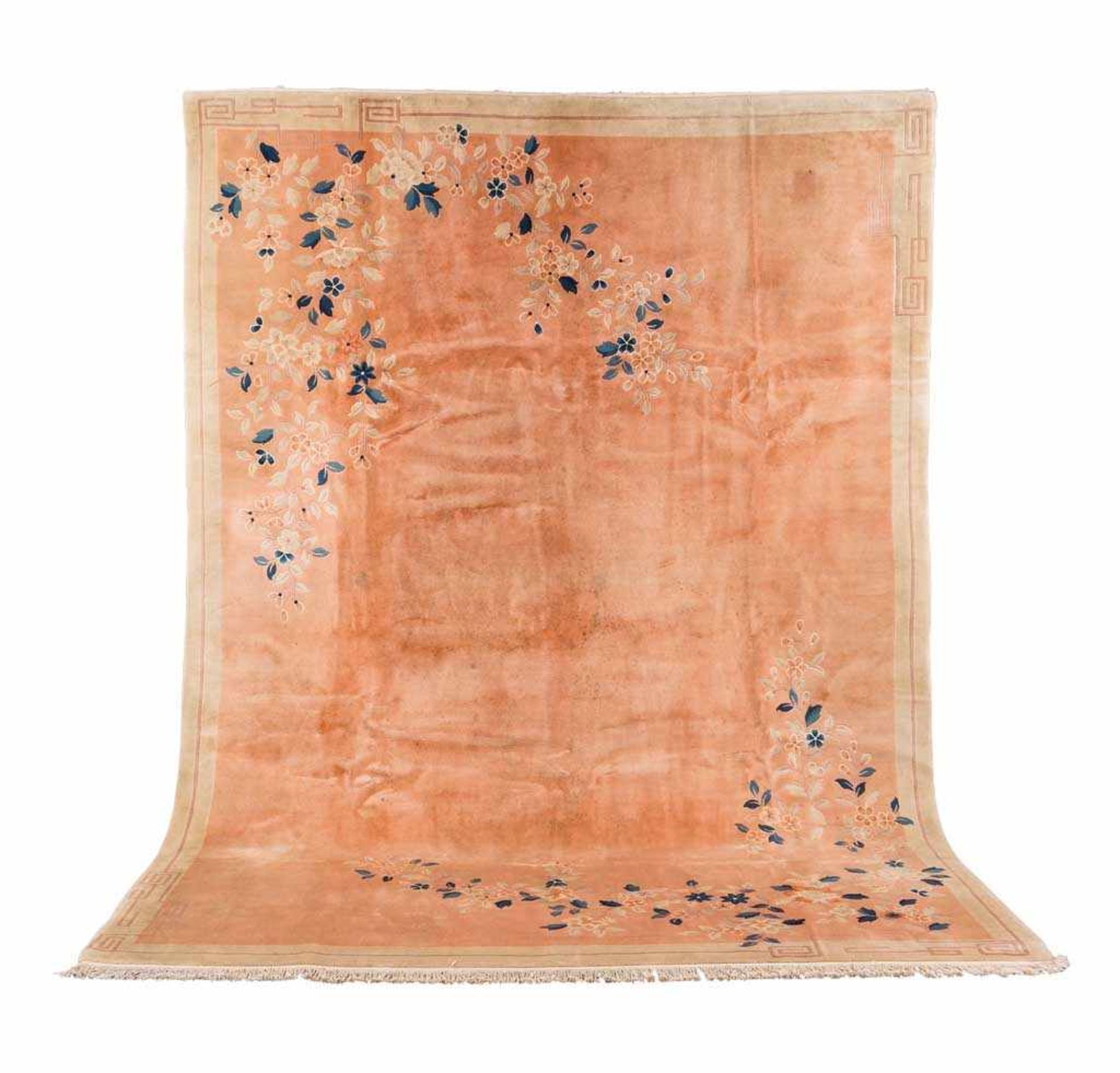 Peking-Teppich. Um 1980. 357 x 252 cm