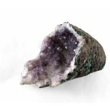 Amethystdruse. H 17 cm, L 30 cm