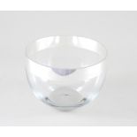 Glasschale mit Feinsilberrand. H 14 cm, Ø 19,5 cm