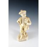 Rauchender Knabe. Sockel betitelt "Je m'en fous". Alabaster. Frankreich, 2. H. 19. Jh. H 37 cm.