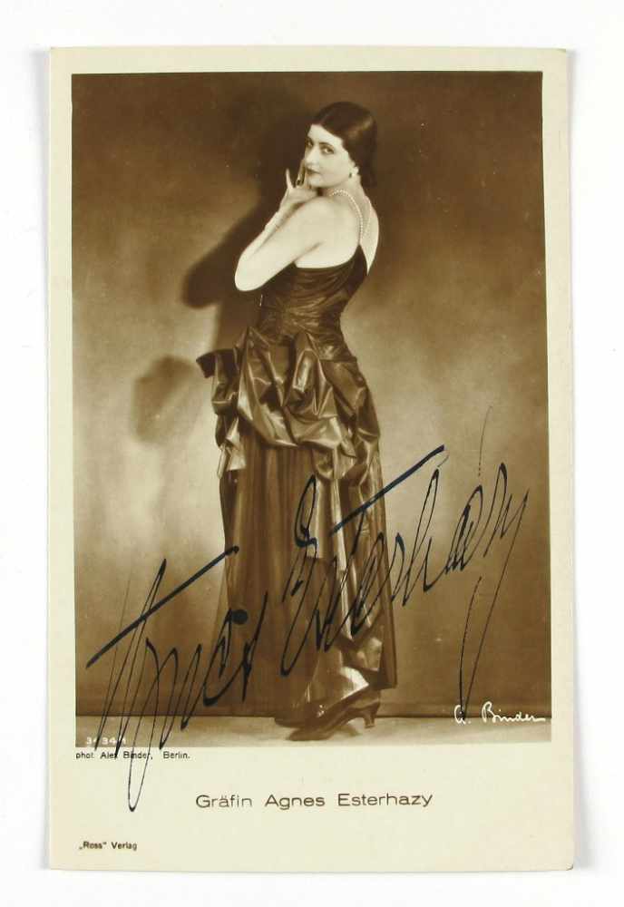 Autogramm von Gräfin Agnes Esterházy auf Portraitkarte