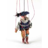 Sechs Marionetten. Gliederpuppen aus Holz und Masse. Um 1900. H ca. 20 cm