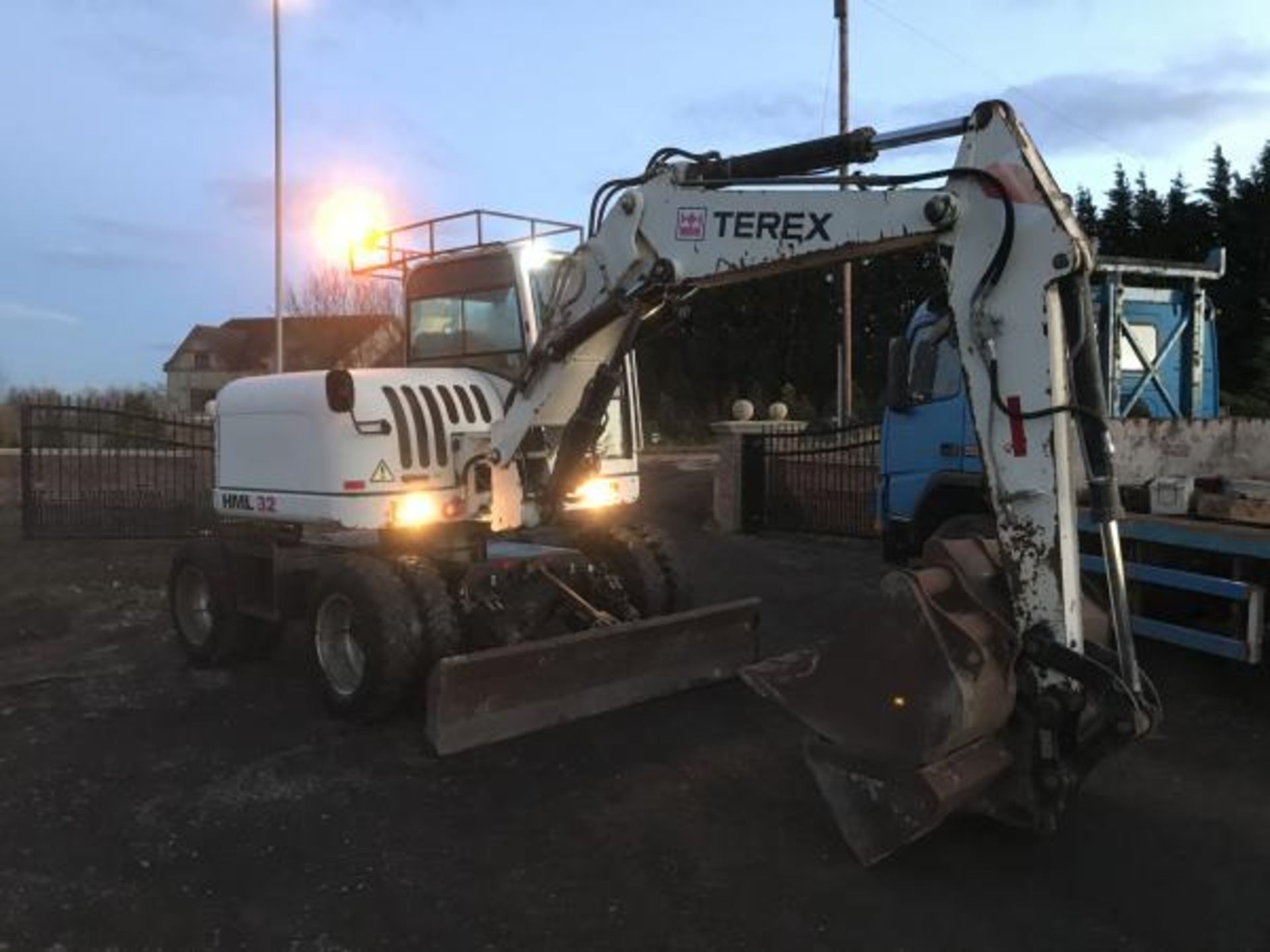 TEREX WHEELED EXCAVATOR HML 32 - Bild 2 aus 6