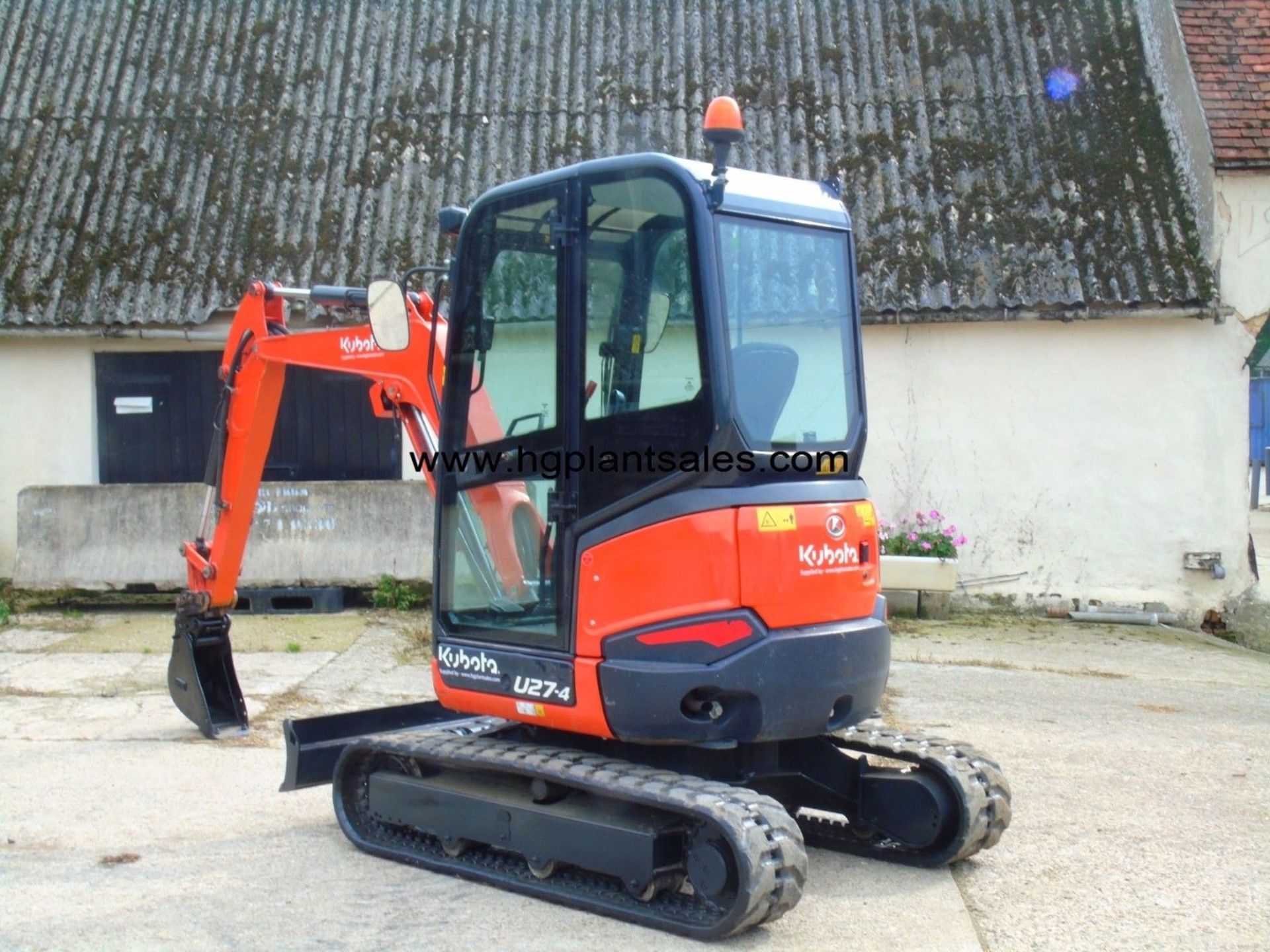 Used Kubota U27 Mini Digger Zero Swing 2014