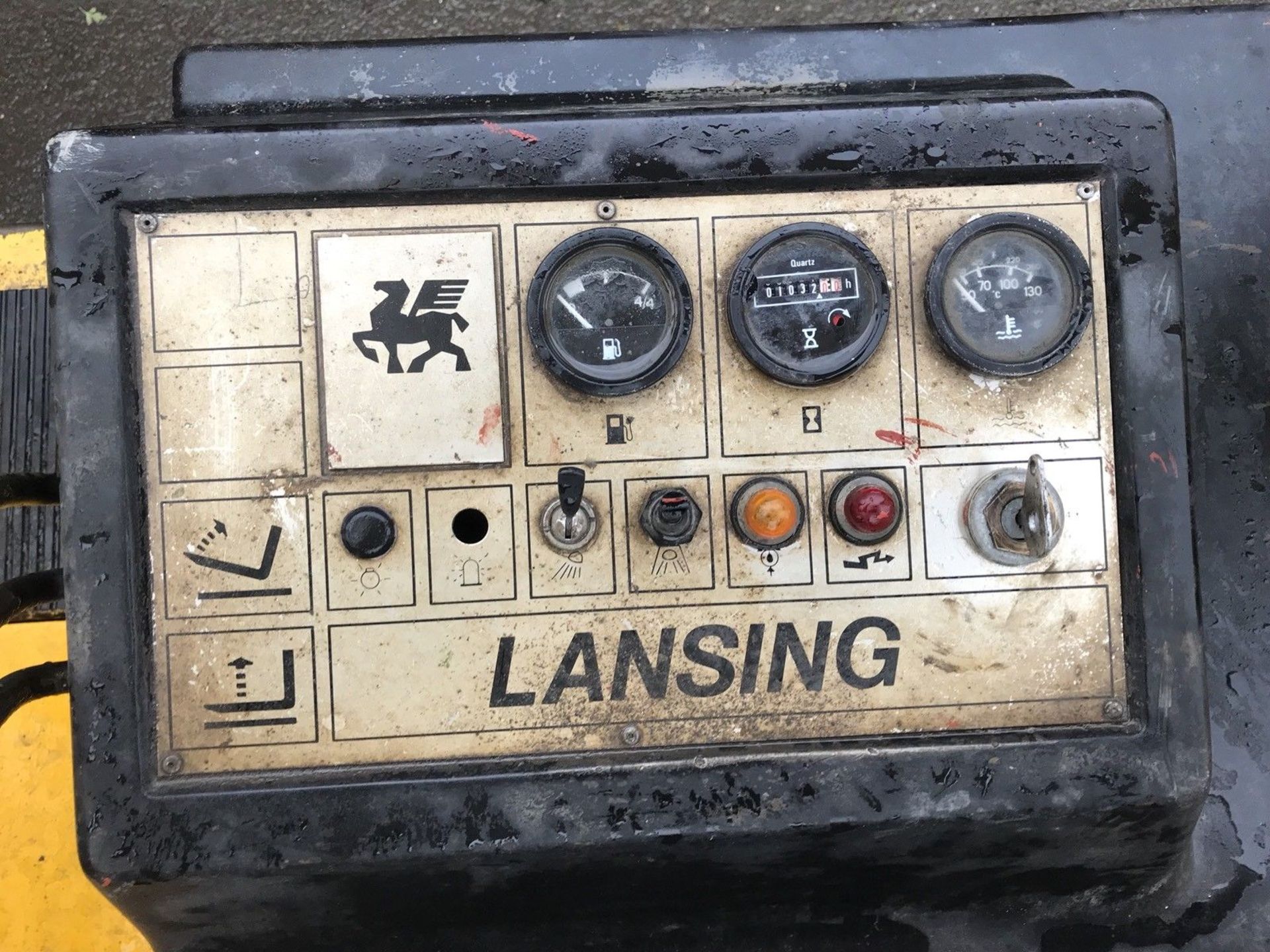 Lansing Linde Forklift - Image 9 of 10