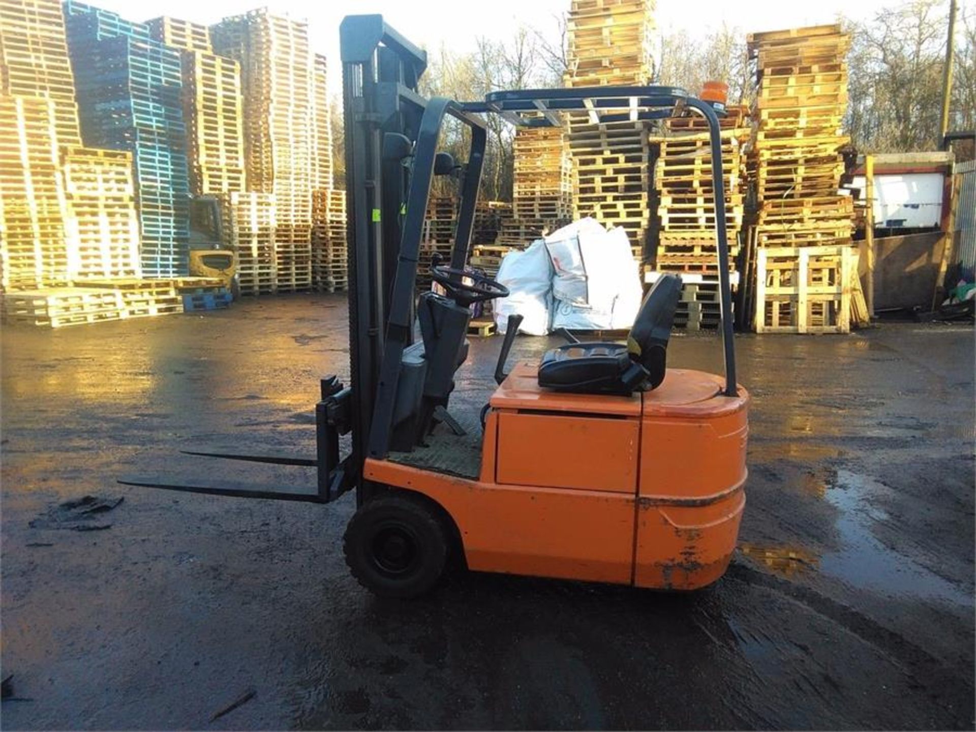 3 wheel Still R50 12 electric forklift. 3050 mm lift mast TIDY with side shift. - Image 4 of 5