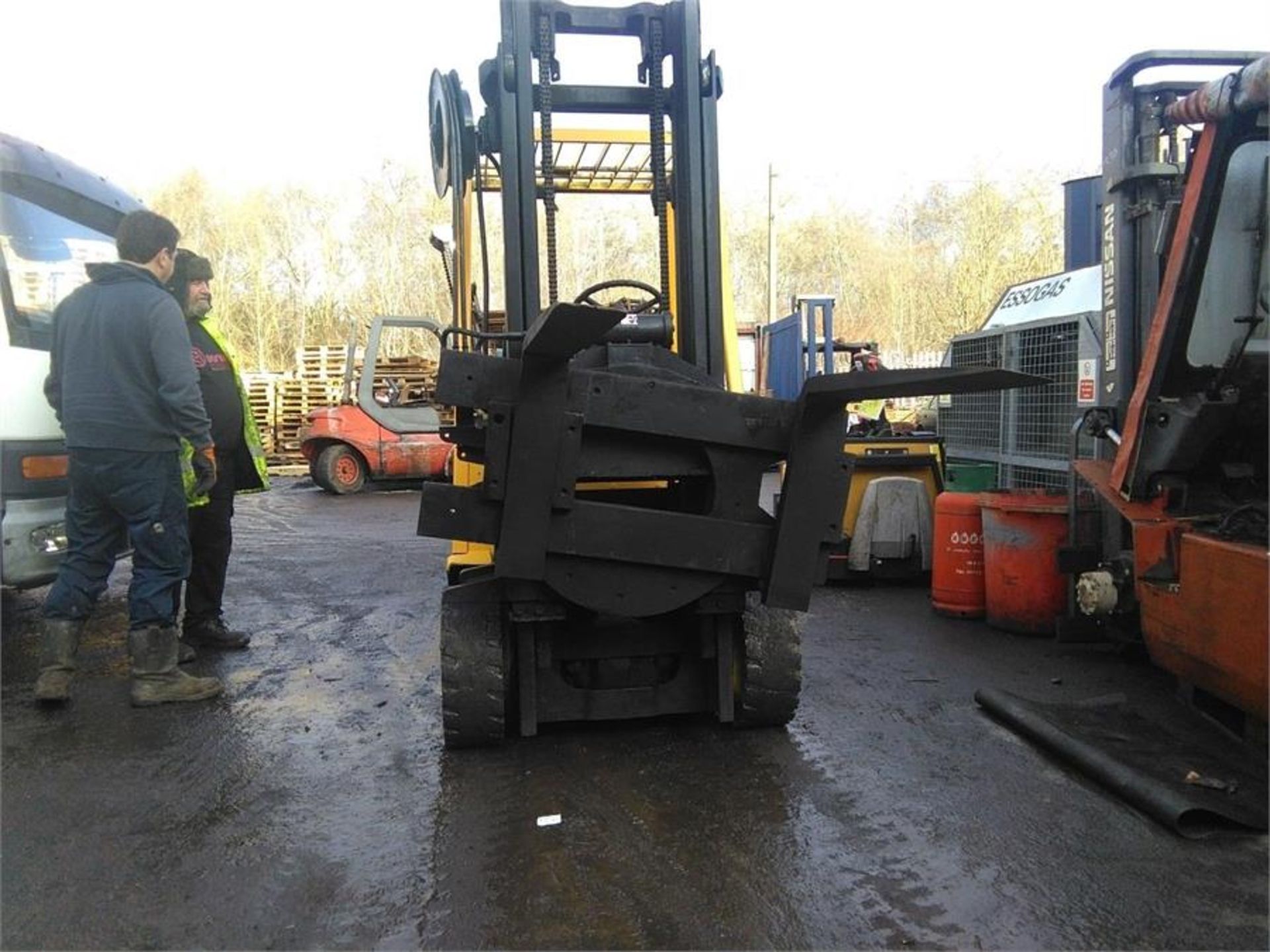 Refurbished HYSTER 2.5t GAS Truck With 360° Fork Rotator. - Image 3 of 6