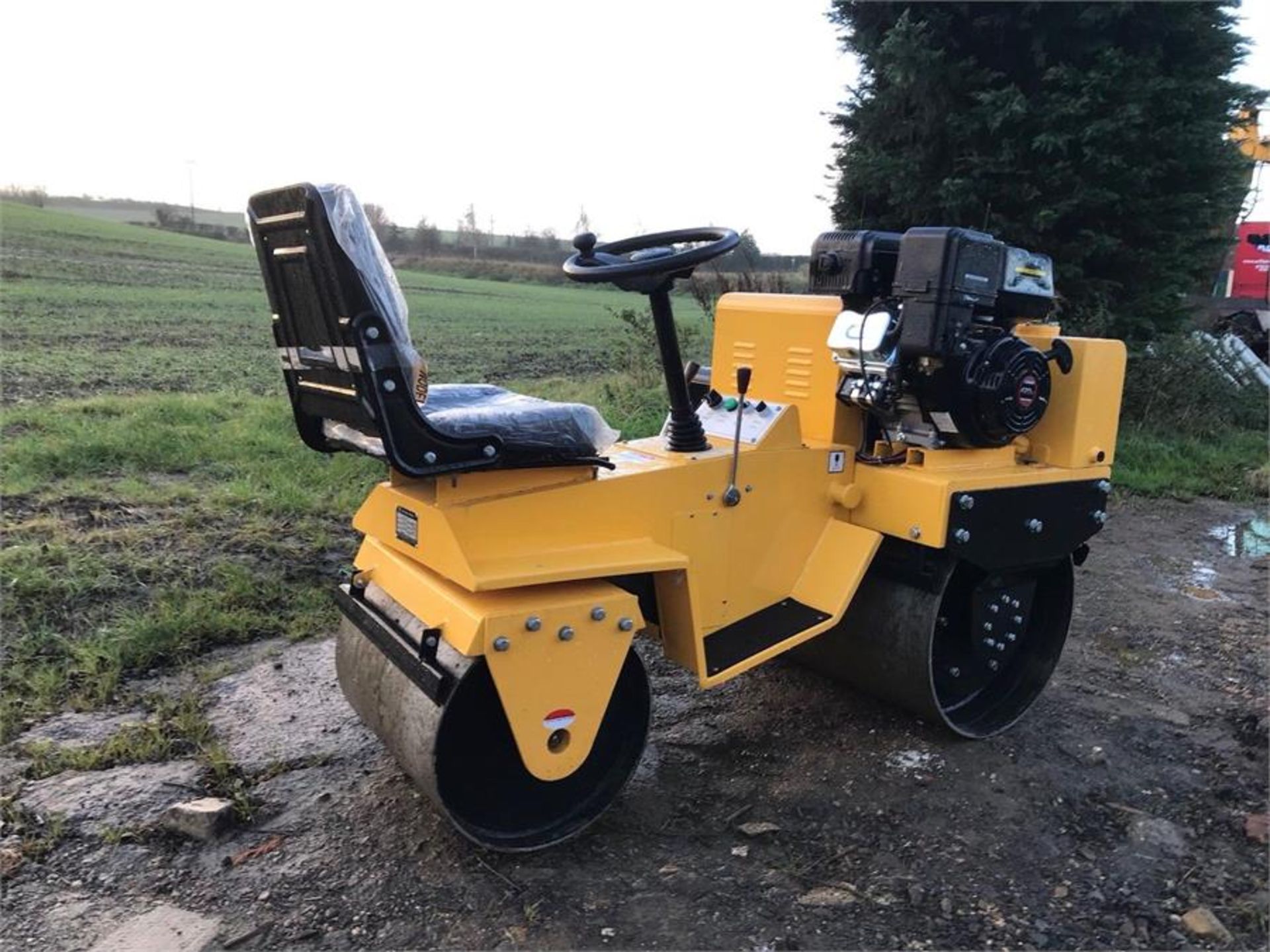 Brand New 2017 Stiroke Roller compactor Diesel engine vibrating garden tractor. - Image 2 of 5