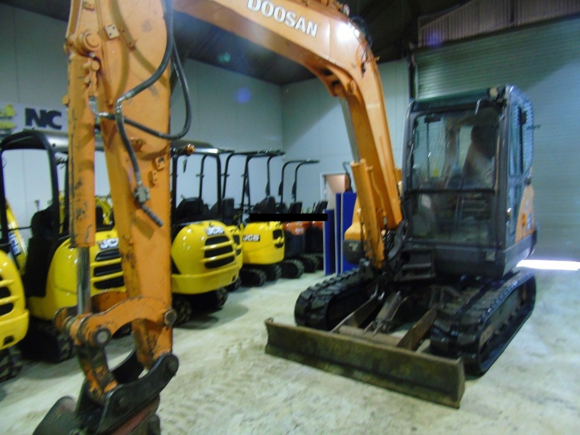 Used Doosan Bobcat DX55 5.65 ton Mini Digger 2008 - Image 5 of 10