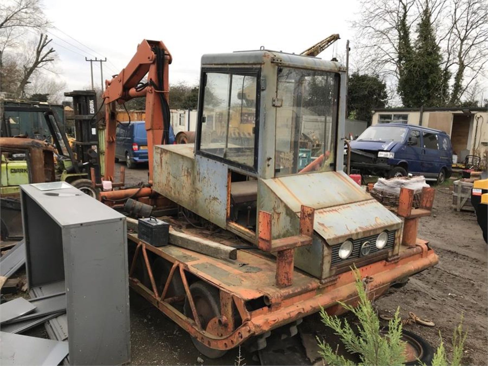 Tracked Utility Vehicle Tank Big Poles Trees Amphibious Crane Hiab Off Road 4x4. - Image 4 of 5