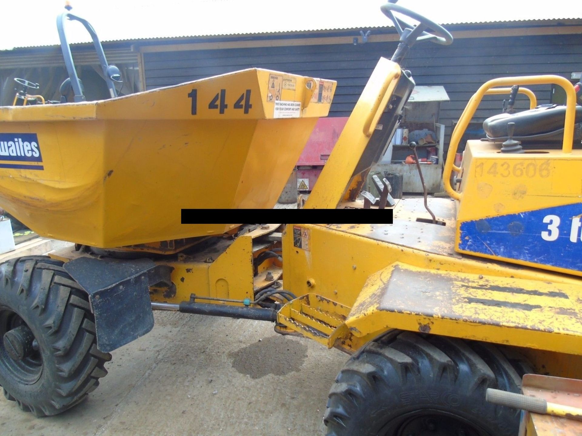 Thwaites 3 ton Swivel Skip Dumper - Image 2 of 3