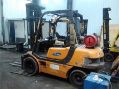 Samsung 3 ton gas forklift