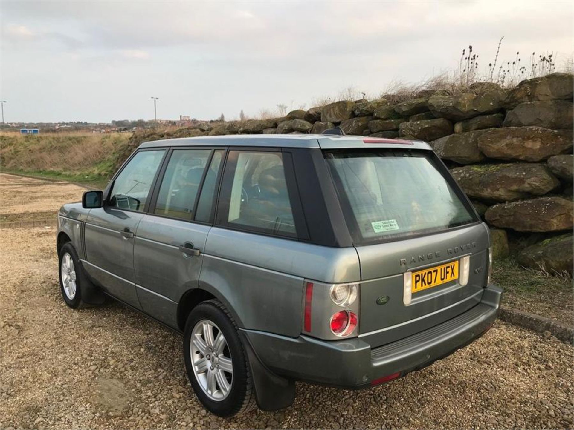 Range Rover Land Vouge V8 Diesel 2007 - Image 2 of 11