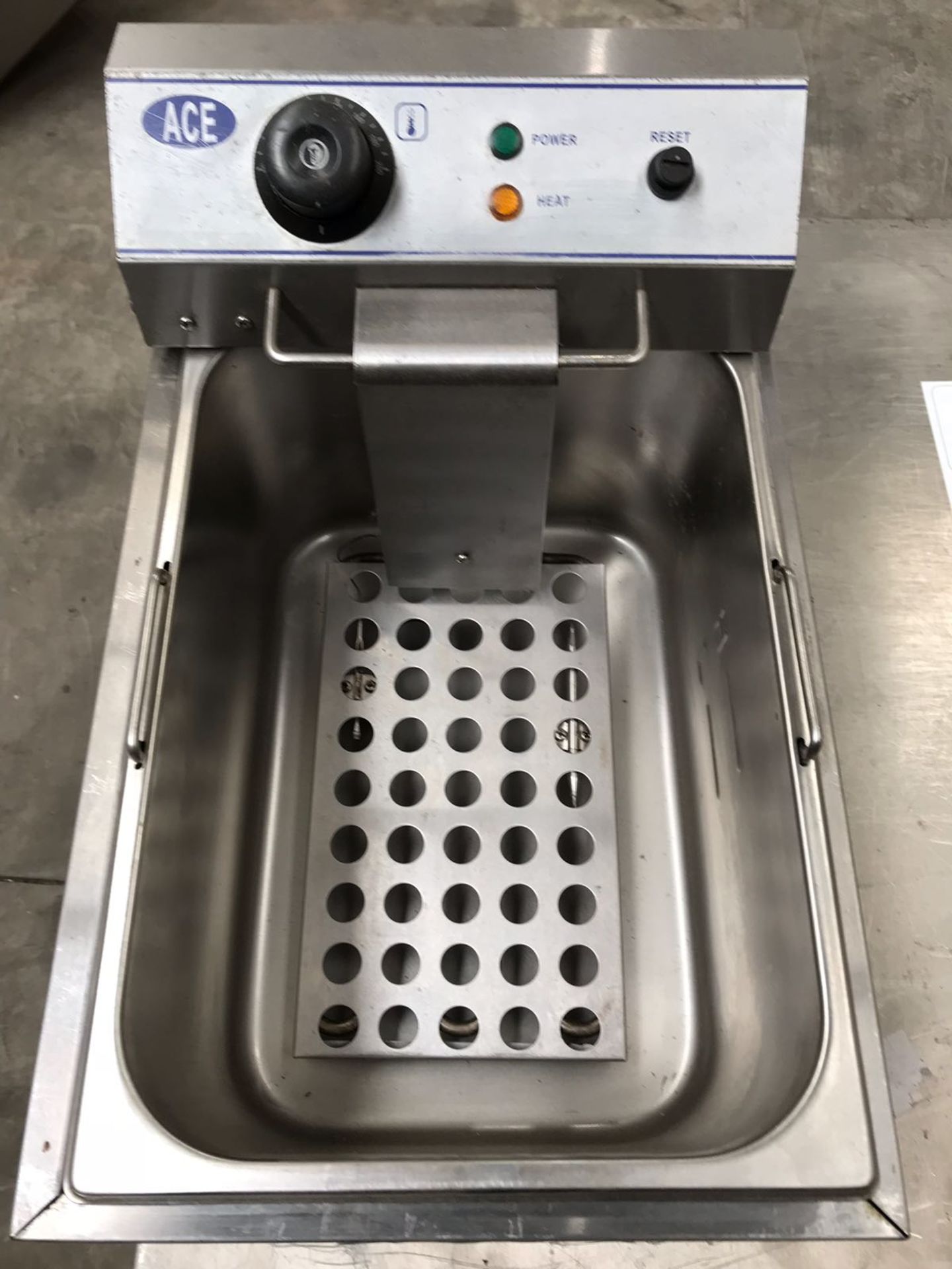 ACE Electric Fryer, Single. - Image 2 of 4