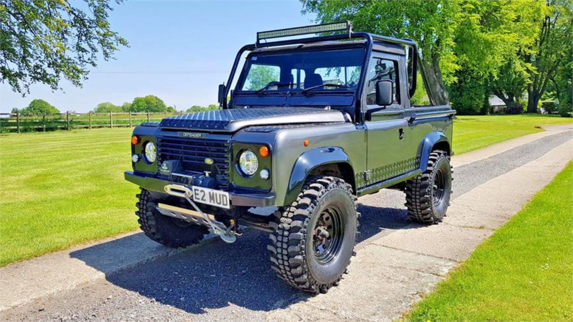 Land Rover Defender 90 - Image 4 of 12