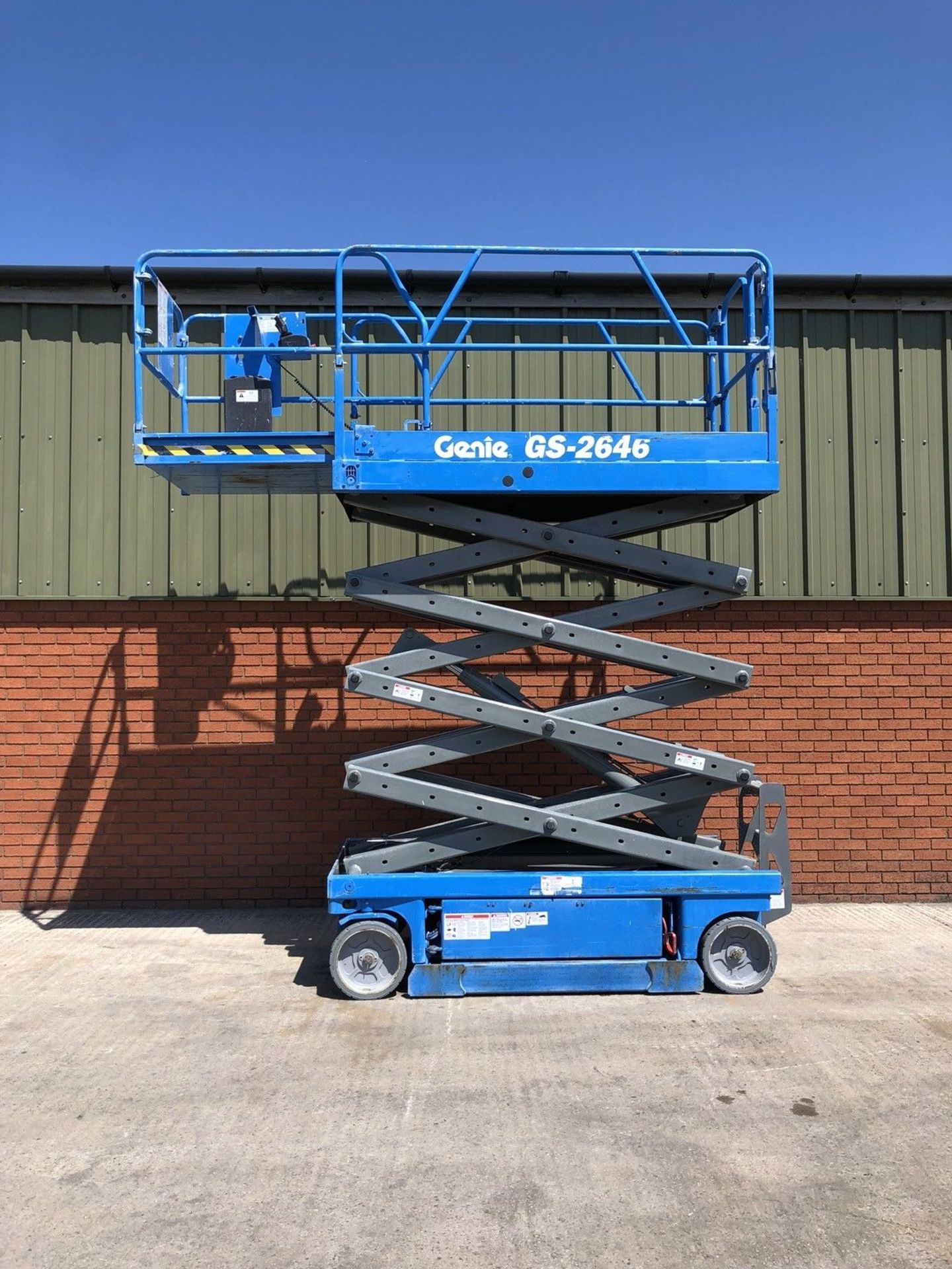 Genie GS2646 scissor lift cherry Picker - Image 6 of 9